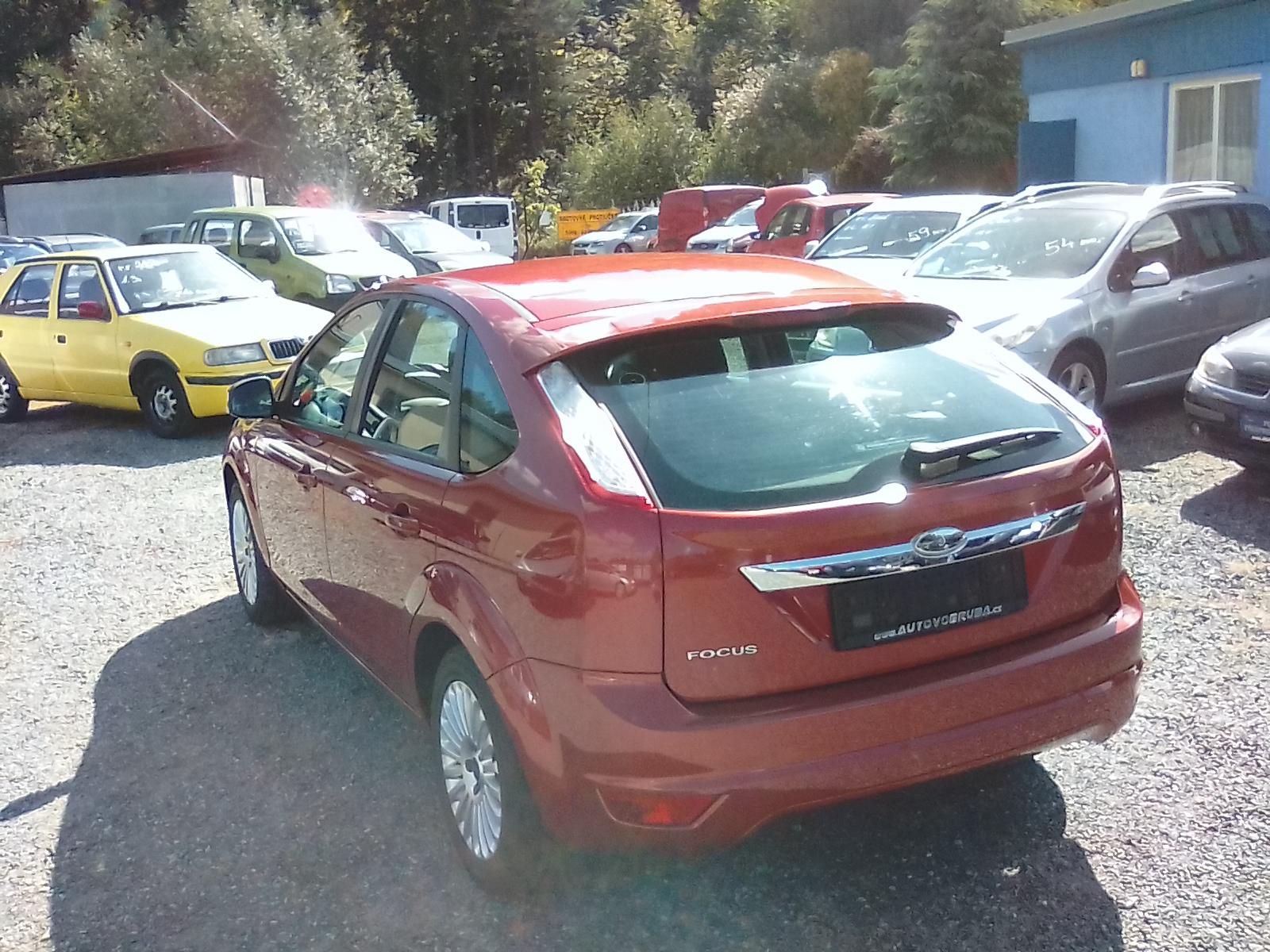 Ford Focus, 1.8i 16V Titanium, 1.majitel - fotka 6