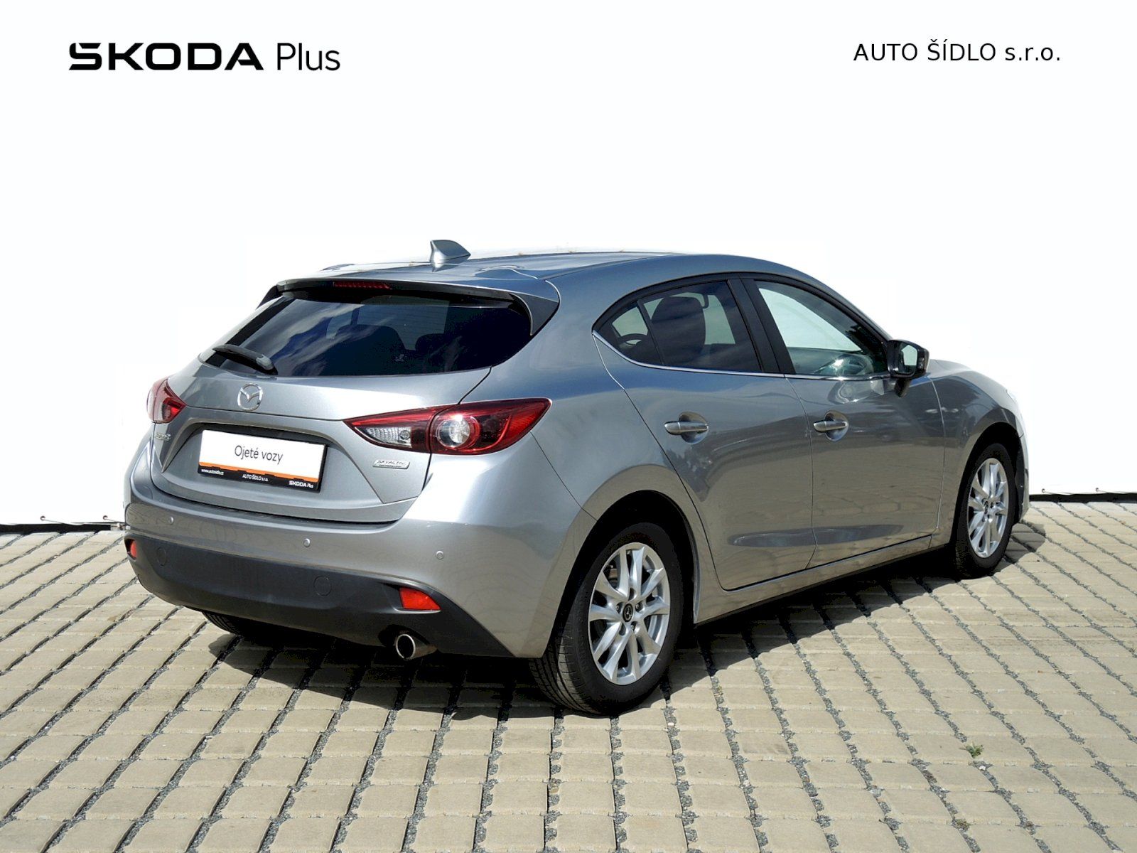 Mazda 3, 1.5i 74kW Skyactiv - fotka 2