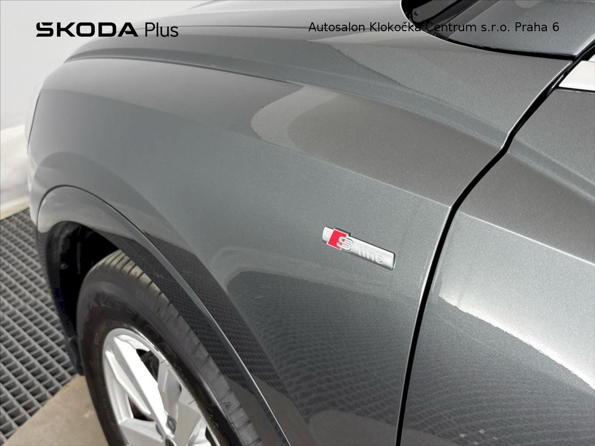 Audi Q3, 40TFSI140 kW S line Quattro Sp - fotka 5