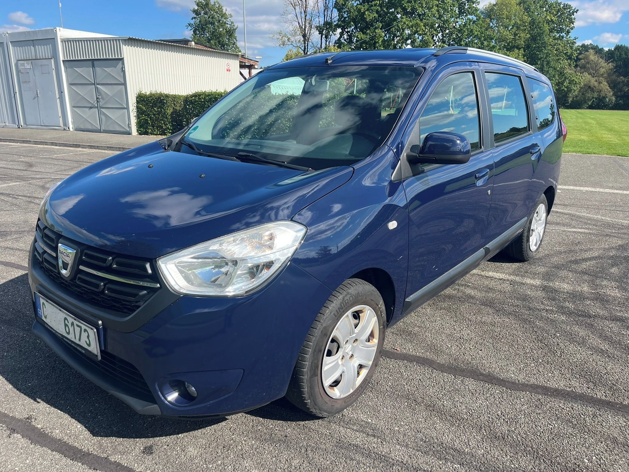 Dacia Lodgy, 1.6 75kW 7 MÍST, 1.MAJ. 8 KOL - fotka 5