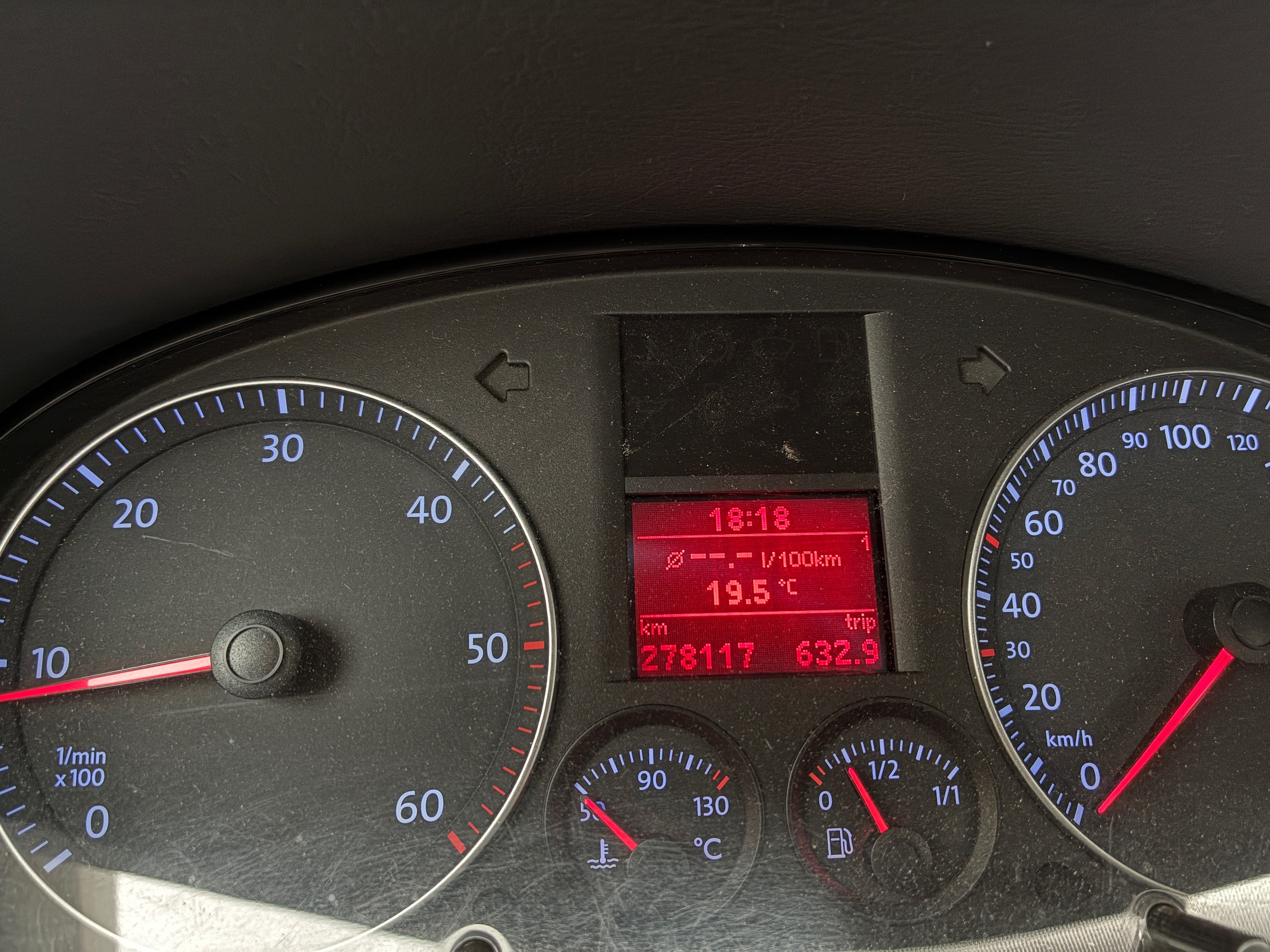 Volkswagen Touran, 1.9 TDI, nová spojka, servis - fotka 4