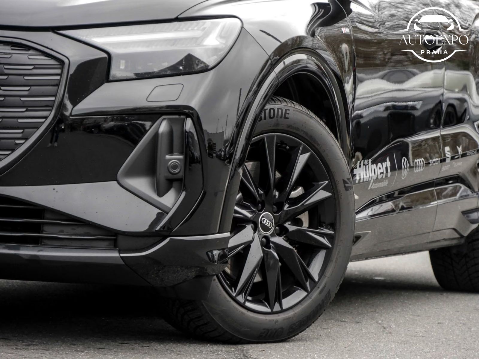 Audi Q4, 45 e-tron editionSLine* - fotka 5