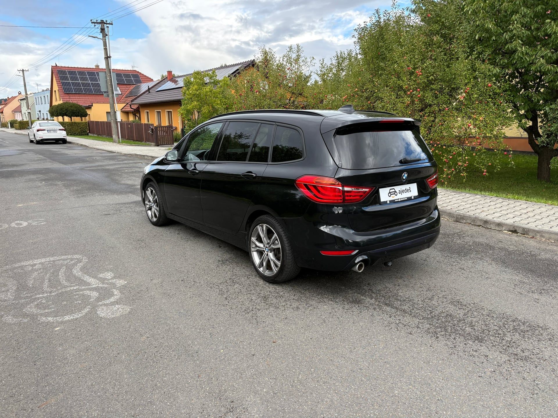 BMW Řada 2, 216i Gran Tourer/tažné/kamera - fotka 4