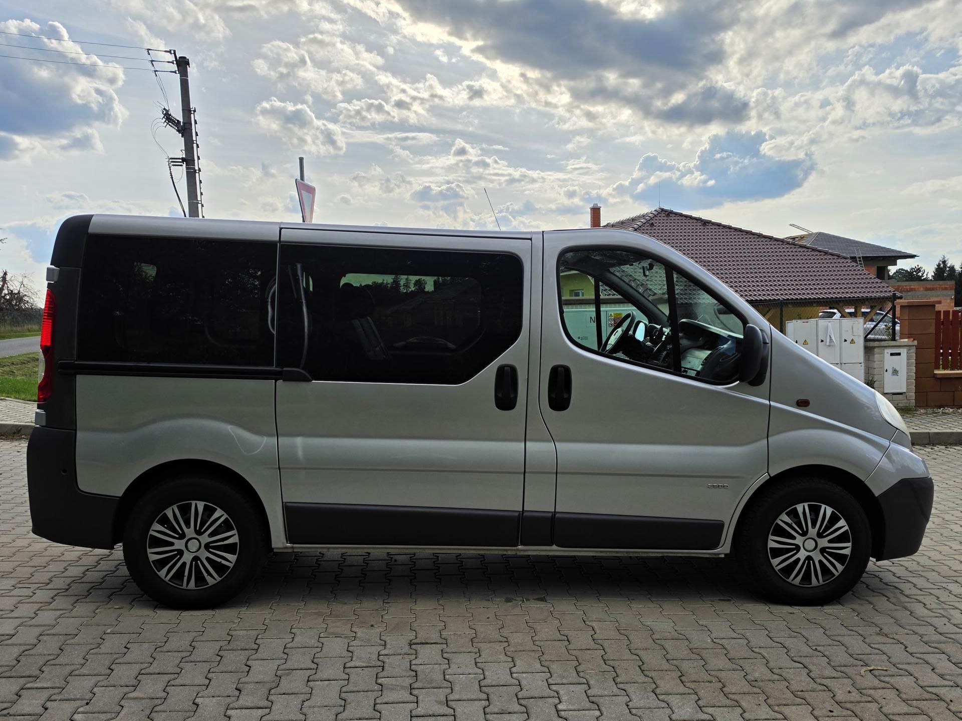 Opel Vivaro, 2.0CDTi 84kW 6-MÍST*KLIMA*T.Z. - fotka 6