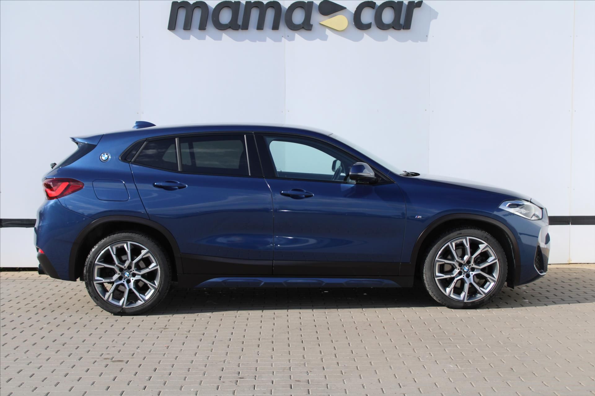 BMW X2, xDrive 20d 140kW M PAKET ČR - fotka 2