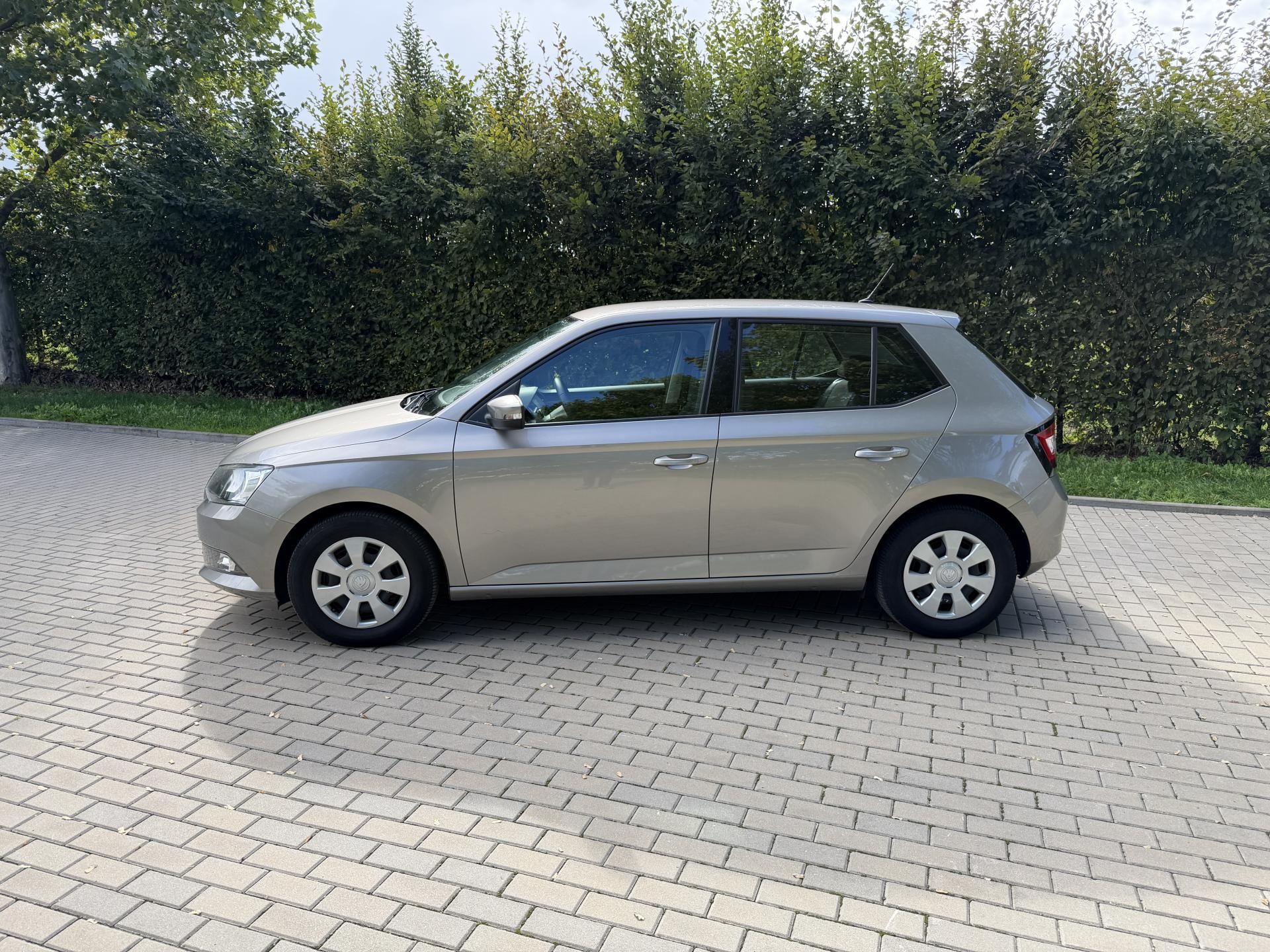 Škoda Fabia, 1.0 55 kW 83000 km - fotka 4