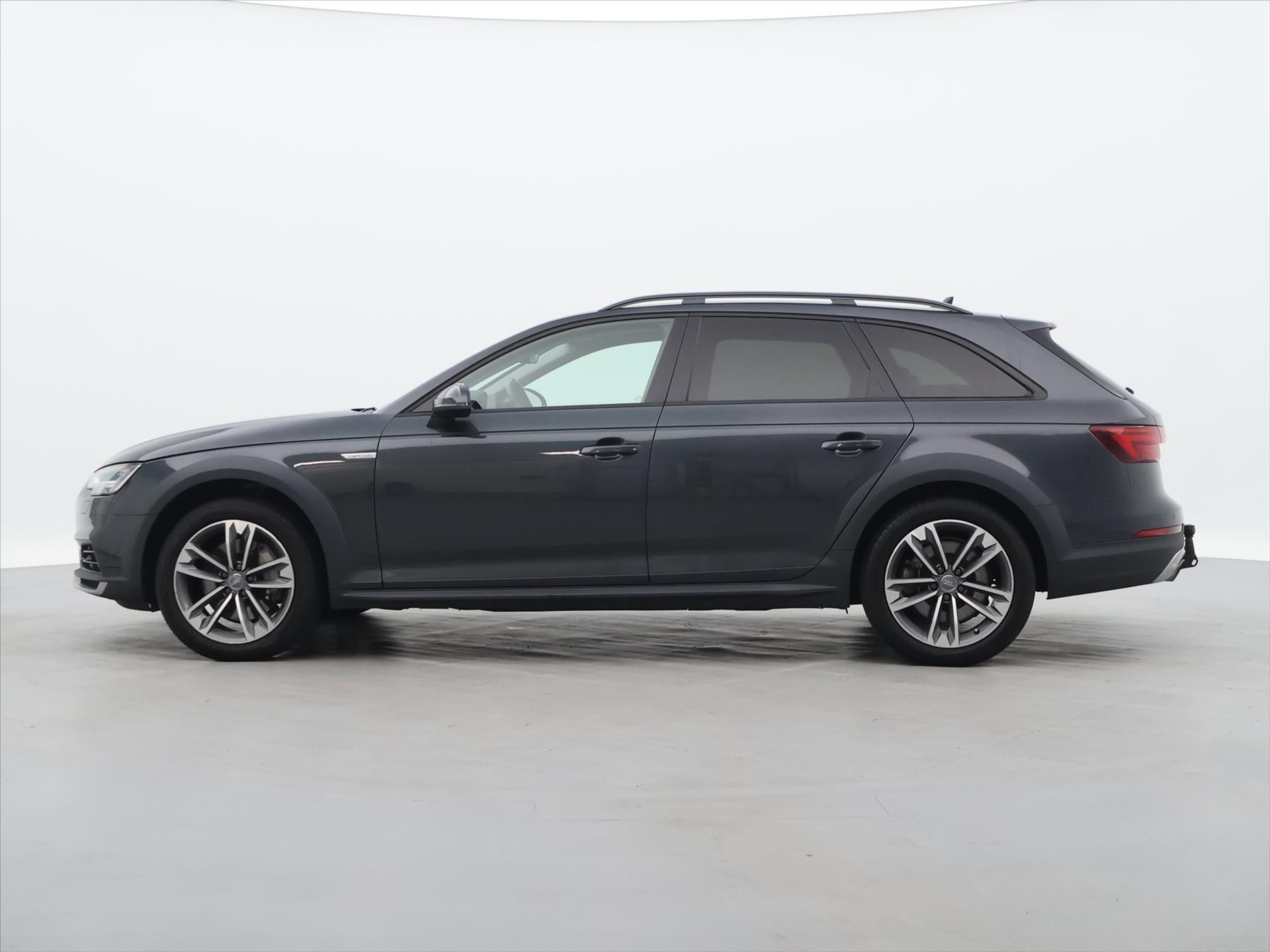 Audi A4 allroad, 2,0 TFSI 185kW Quattro S-troni - fotka 4