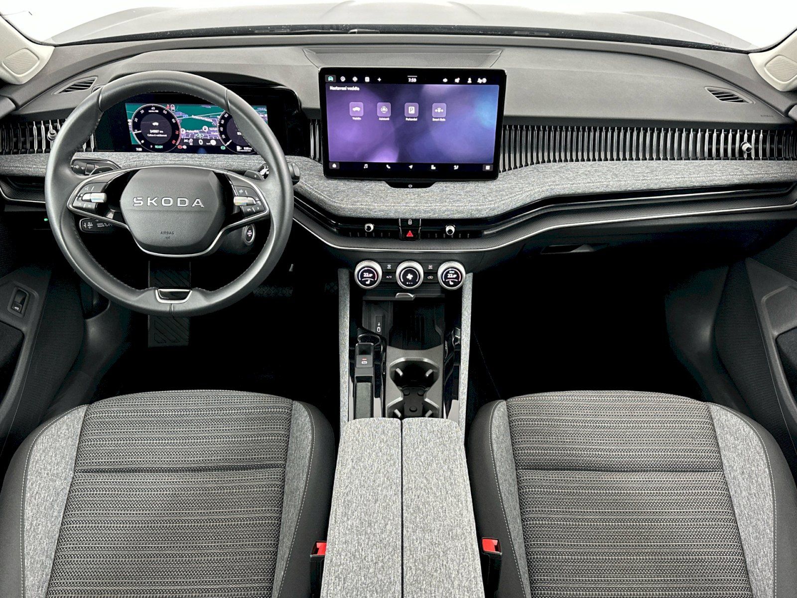 Škoda Superb, DSG 1.5TSI 110kW Selection - fotka 5
