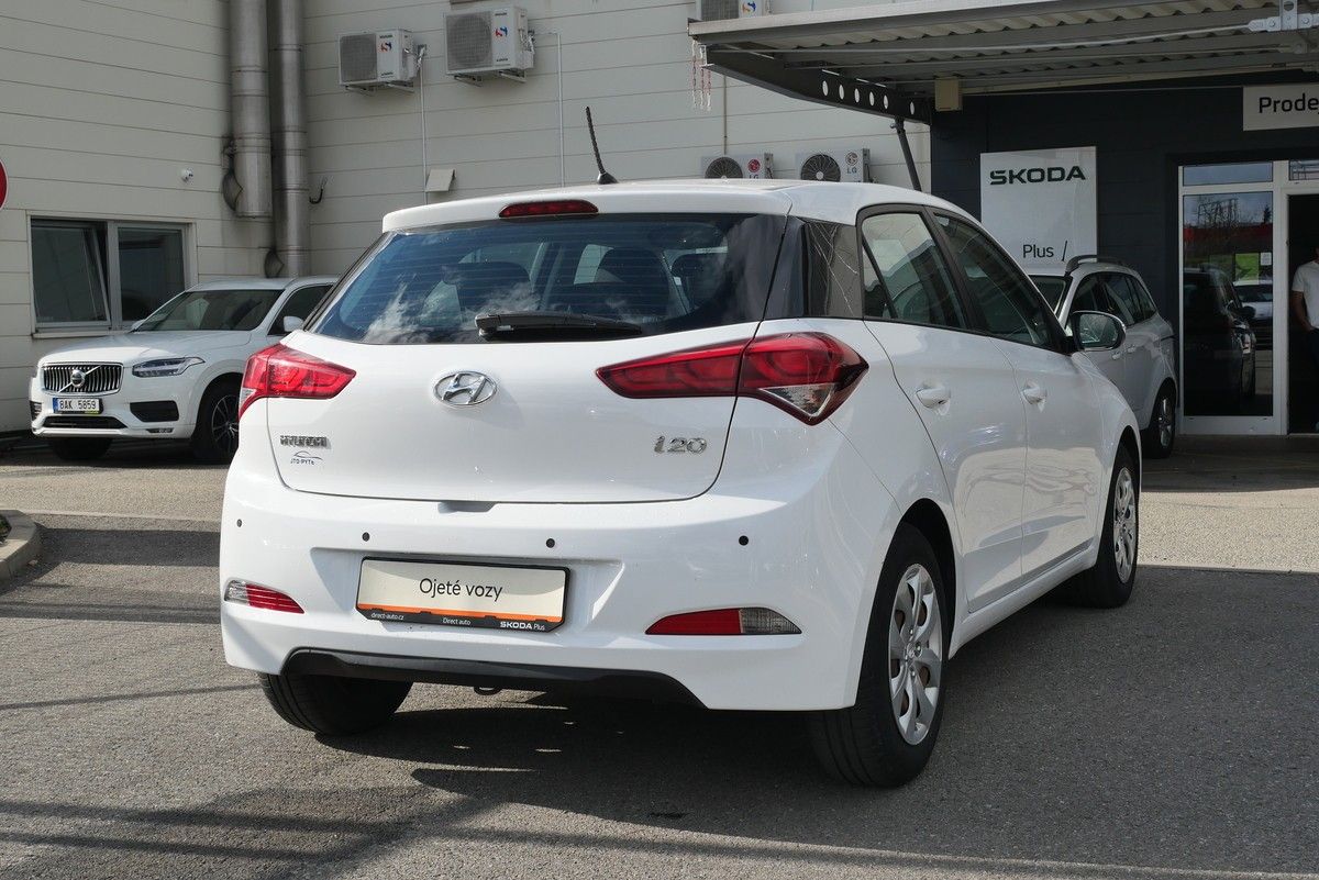 Hyundai i20, 1.2i 55kW Family - fotka 2