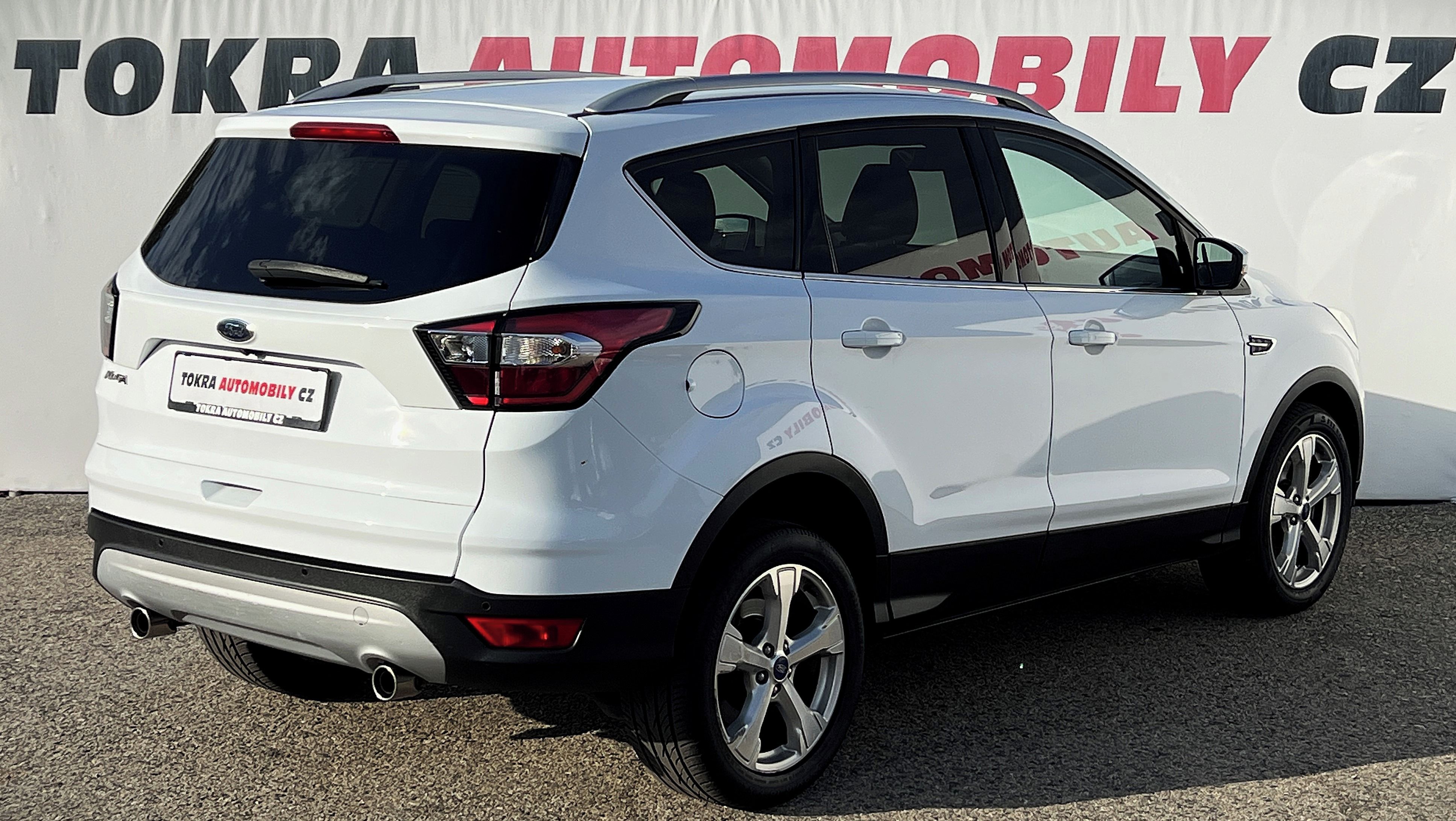 Ford Kuga, 2.0TDCI Titanium Navi *135tkm* - fotka 4