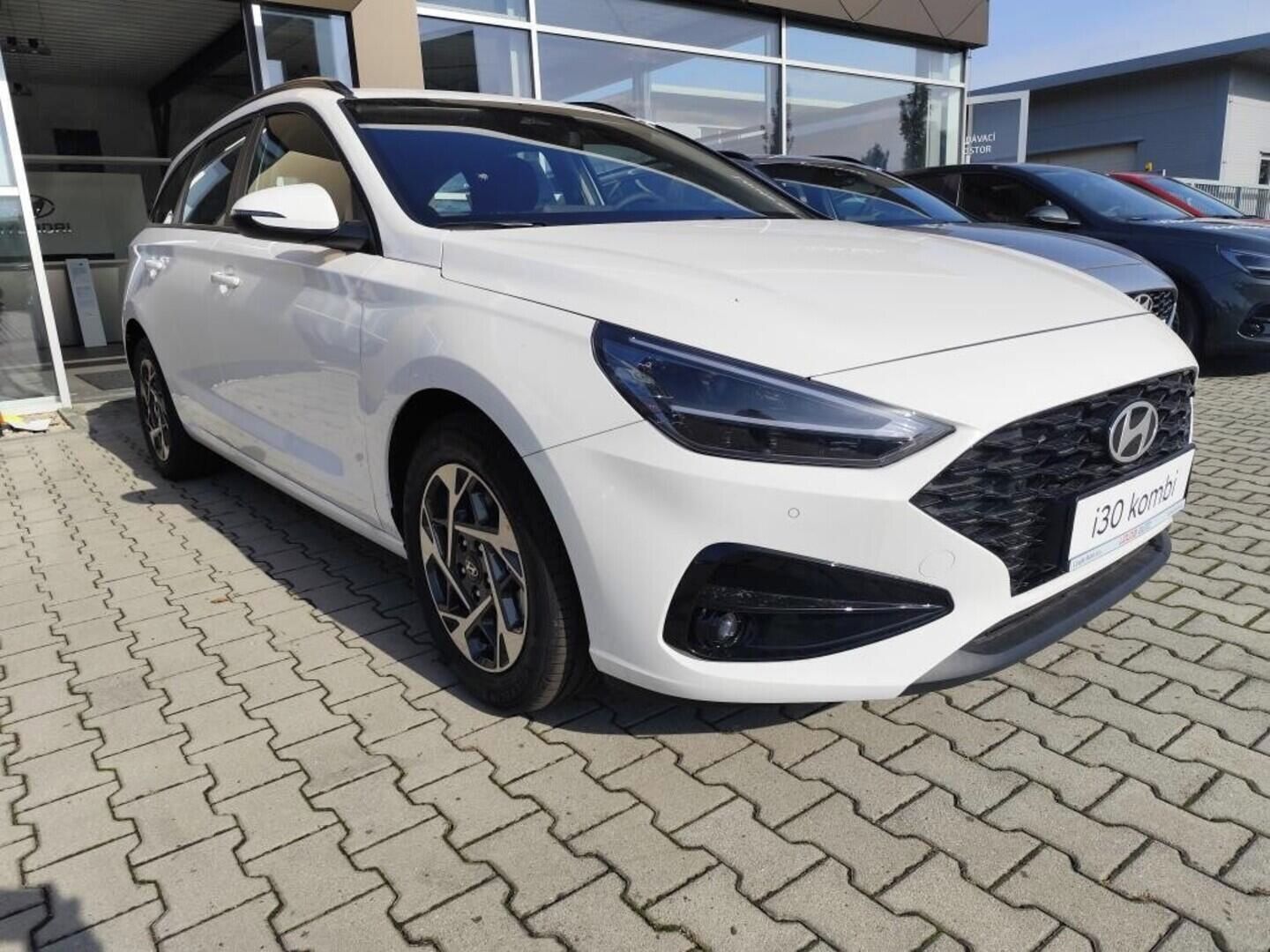 Hyundai i30, WG PD PE GO Czech! 1,0 T-GDI 8 - fotka 3