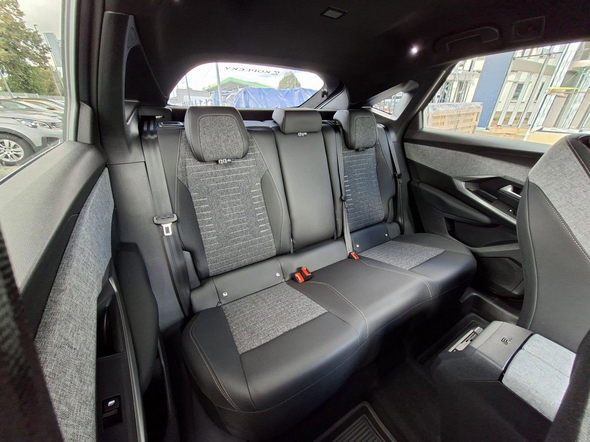 Peugeot 3008, ALLURE HYBRID 145k e-DCS6 - fotka 6