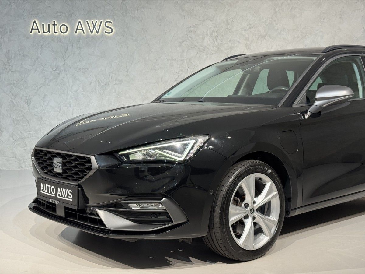 Seat Leon, 1,4 TSi  e-Hybrid FR Line LED - fotka 5