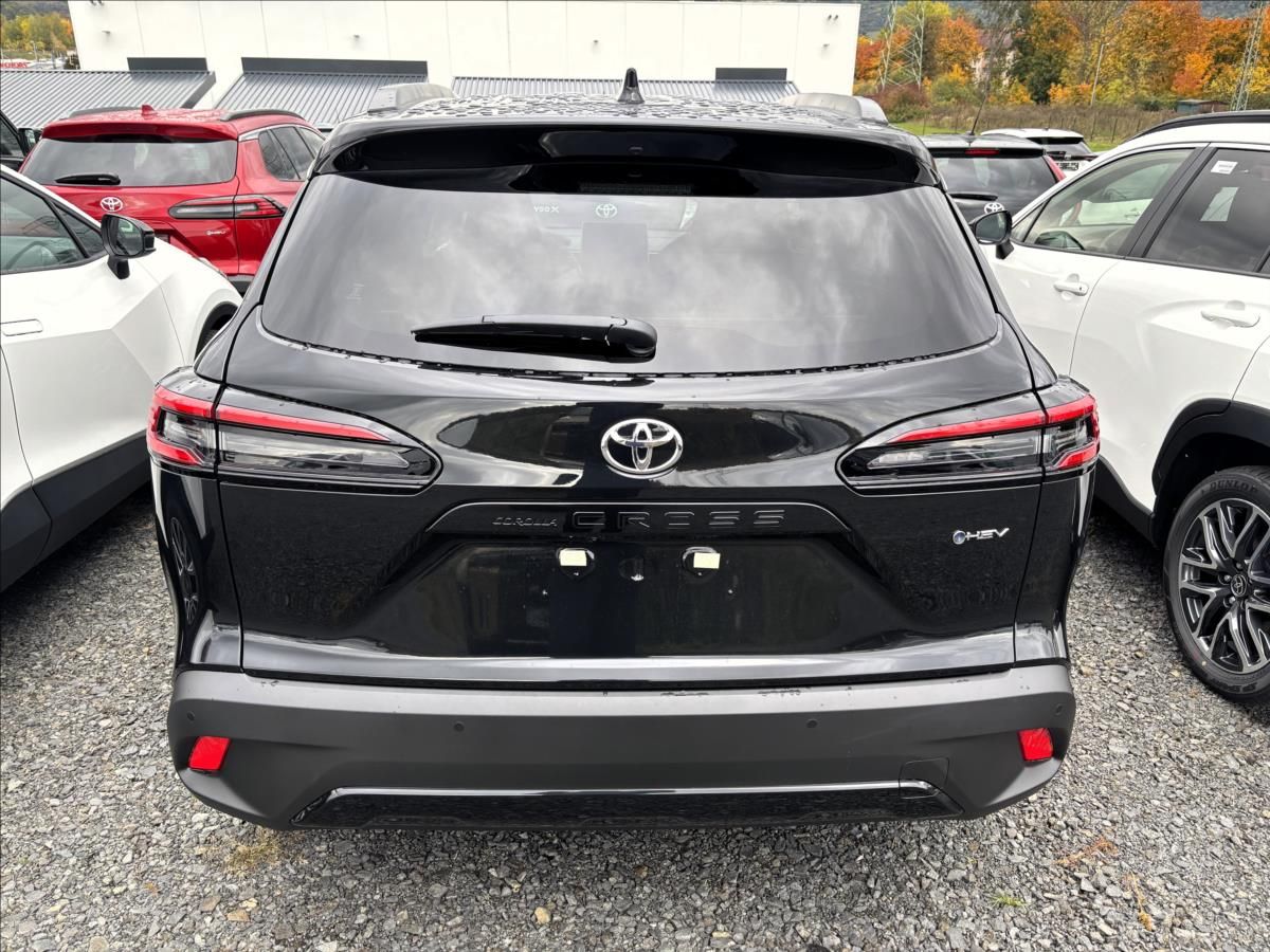 Toyota Corolla Cross, 1,8 Style - fotka 6