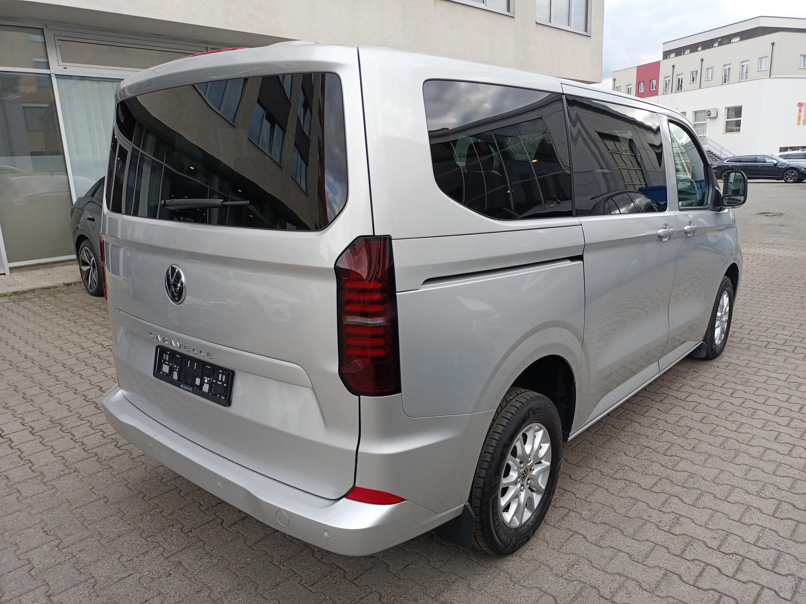 Volkswagen Caravelle, 2.0 TDI 110kW DSG / 9-Míst - fotka 6