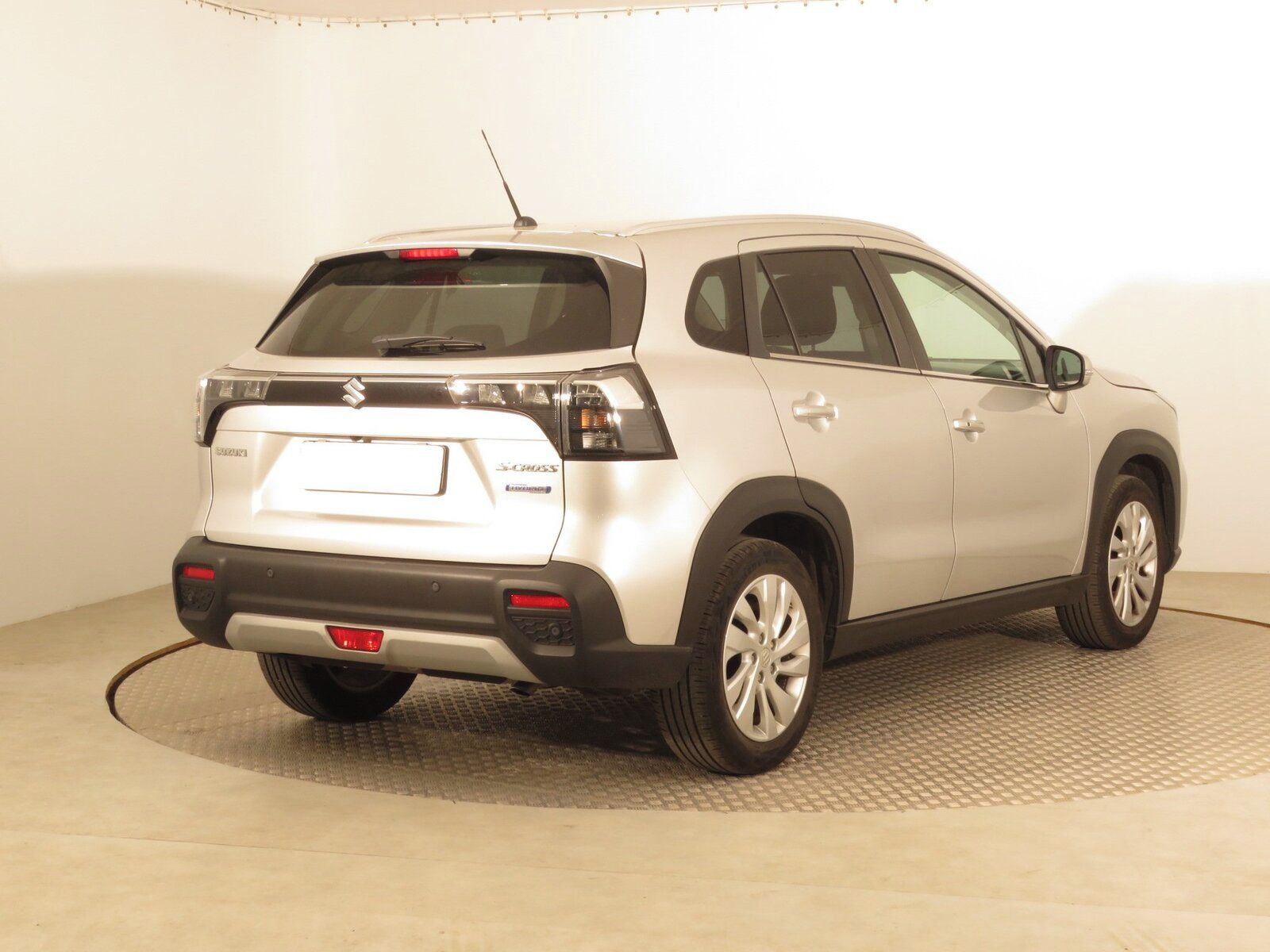 Suzuki SX4 S-Cross, 1.4 BoosterJet, 4X4 - fotka 5