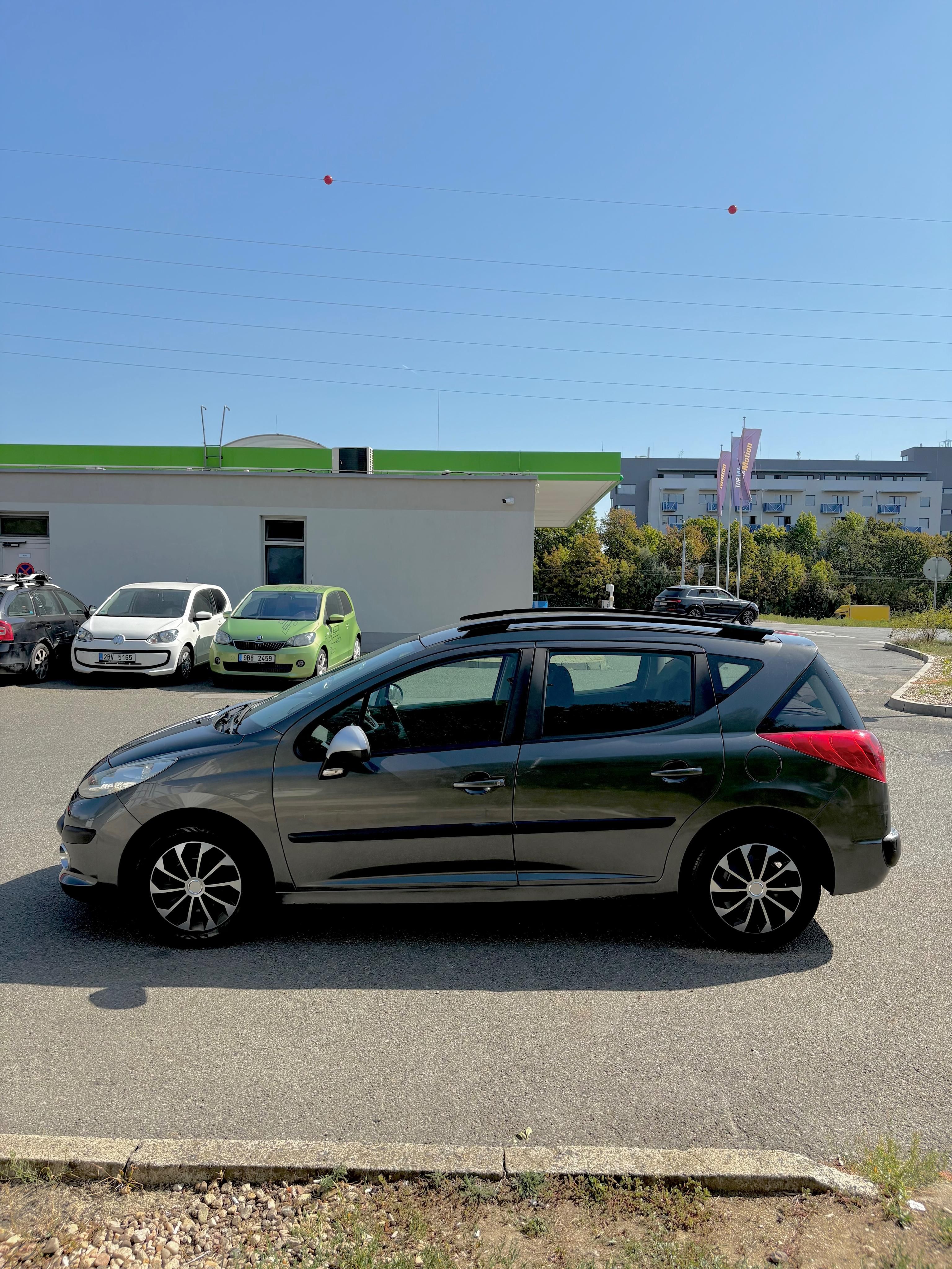 Peugeot 207, 1.6HDi 66kW SW+ZACHOVALÉ - fotka 5