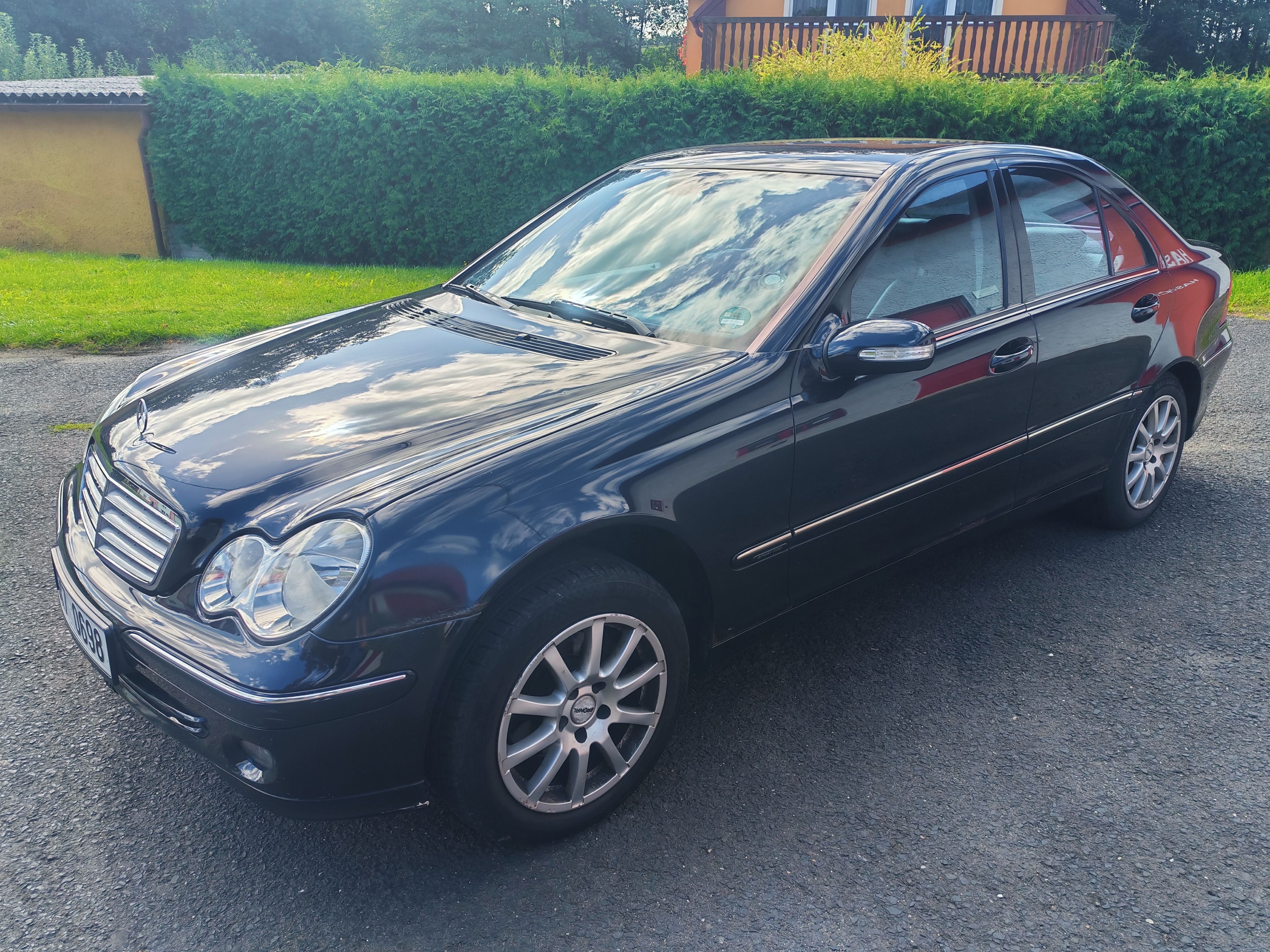 Mercedes-Benz Třídy C, 180