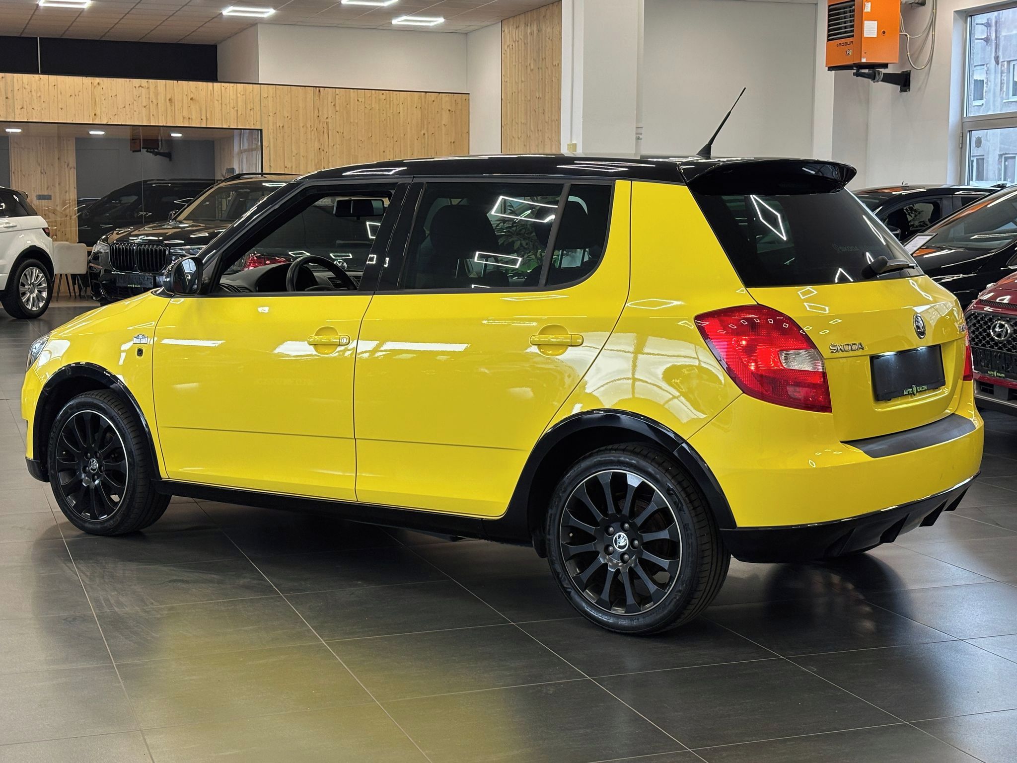Škoda Fabia, 1.2 HTP Monte Carlo, Servis - fotka 4