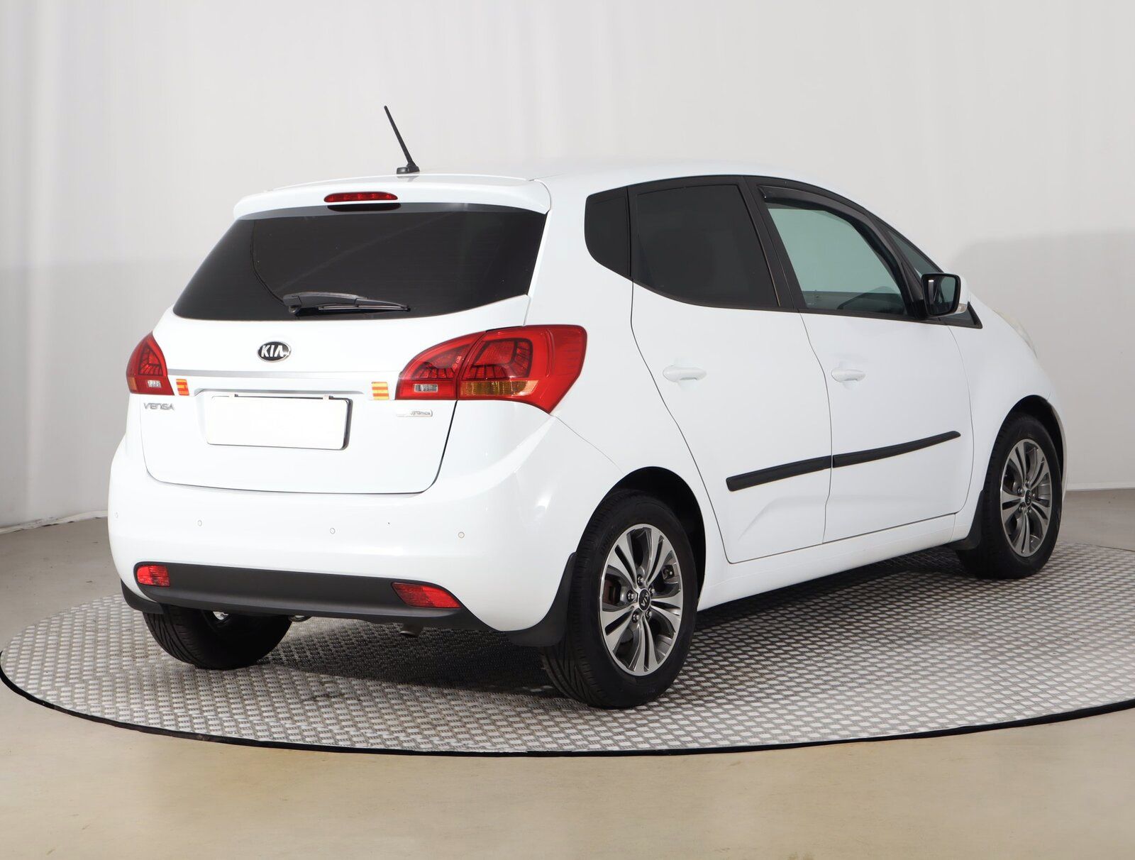 Kia Venga, 1.4 CRDi - fotka 5