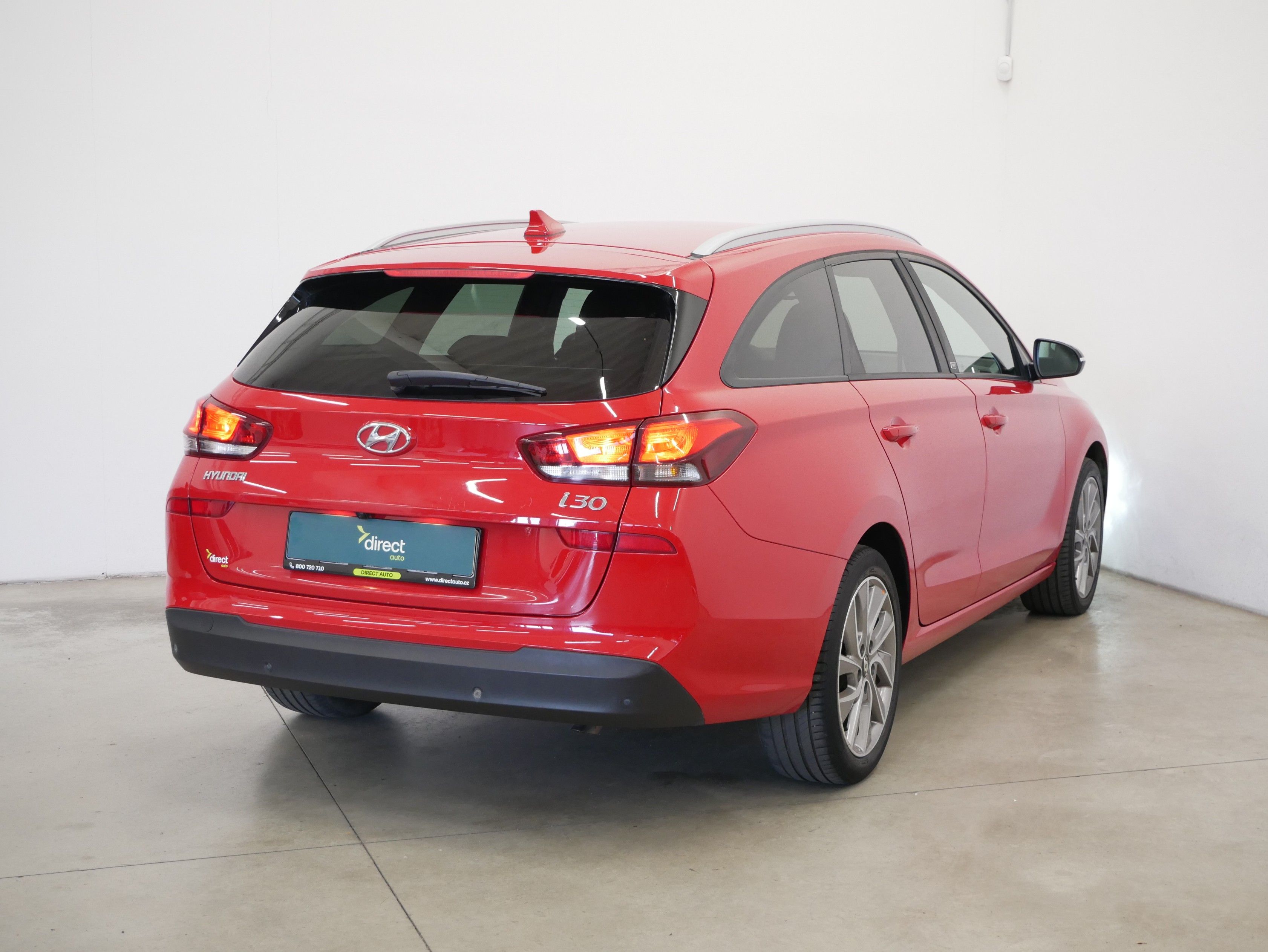 Hyundai i30, 1.4 T-GDi 103 kW Style Go - fotka 2