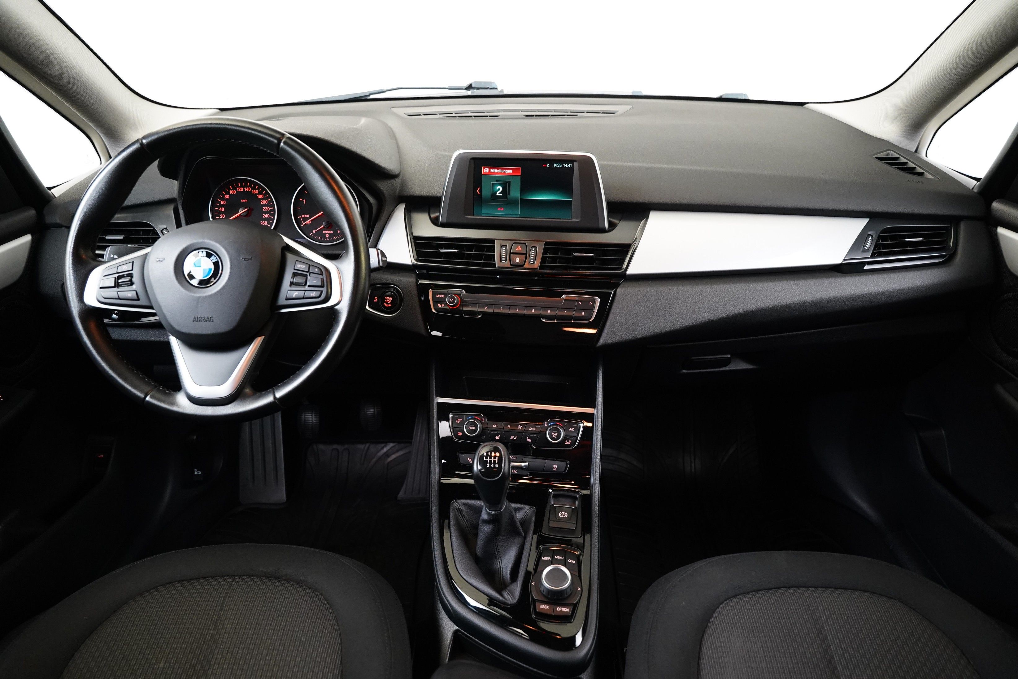 BMW Řada 2, 216d 85 kW Advantage - fotka 5