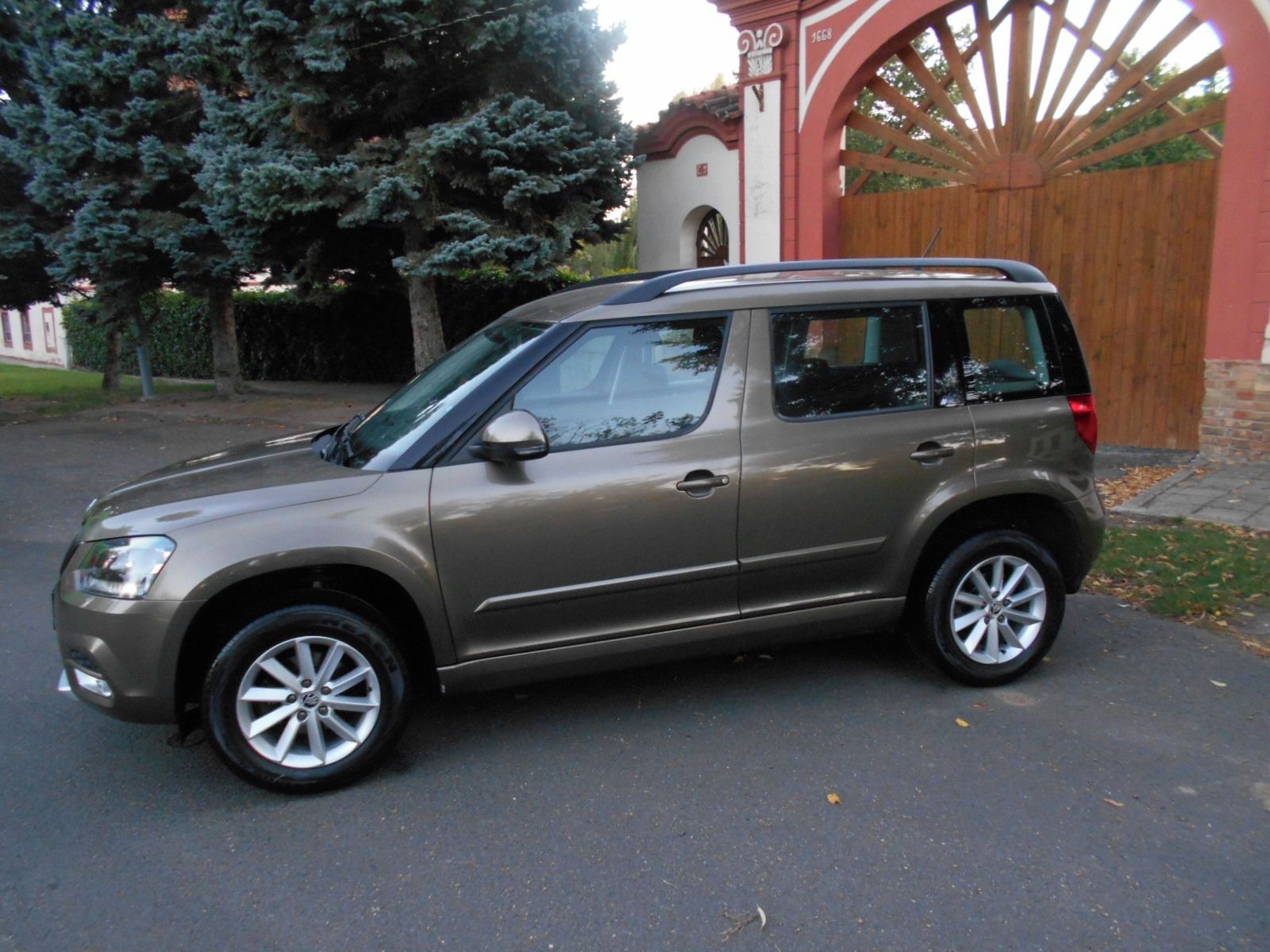 Škoda Yeti, 1,2 TSI Ambiente/1 majt-top st