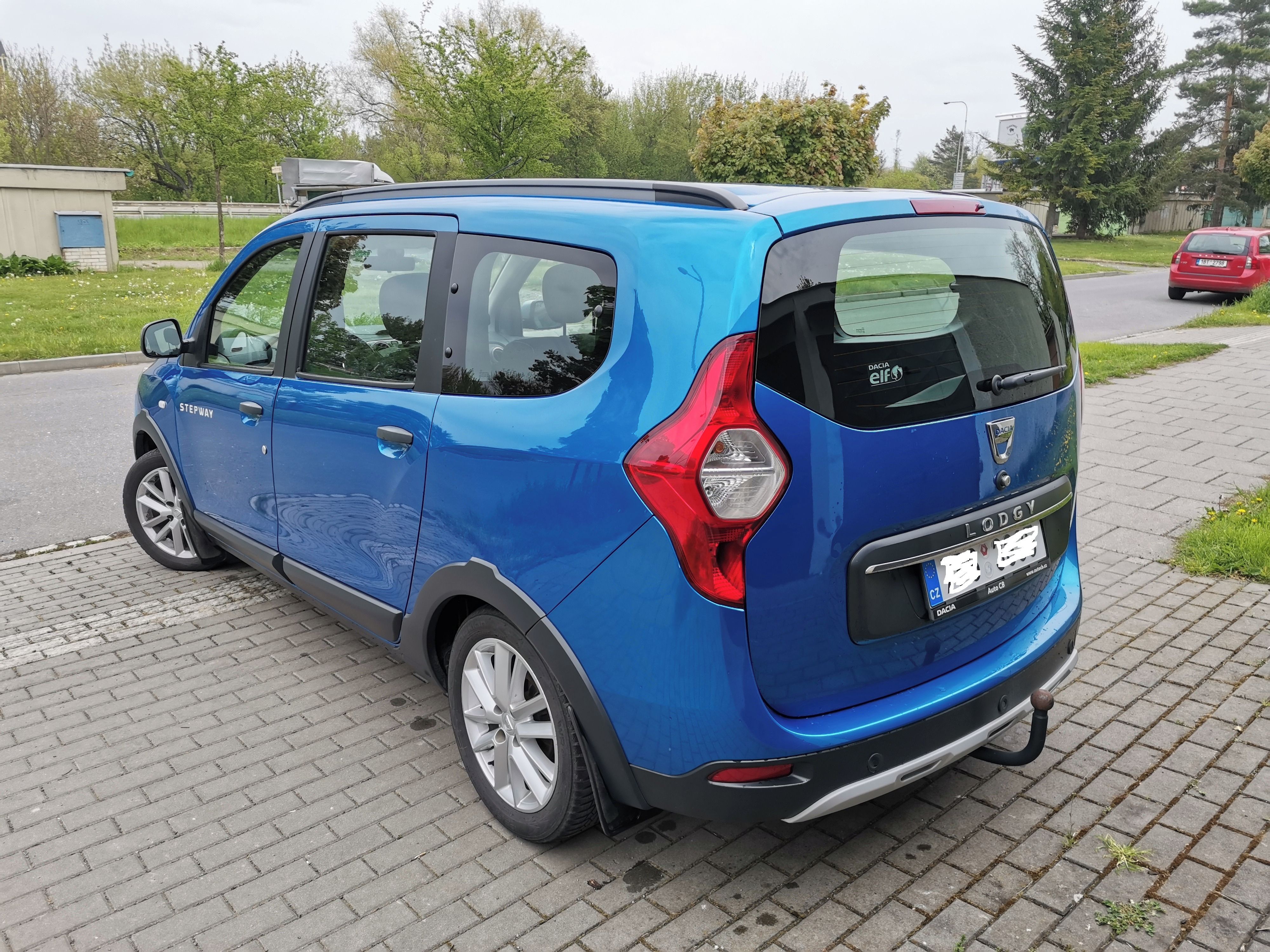 Dacia Lodgy, 1.6i STEPWAY, nebouraná, 7míst - fotka 3