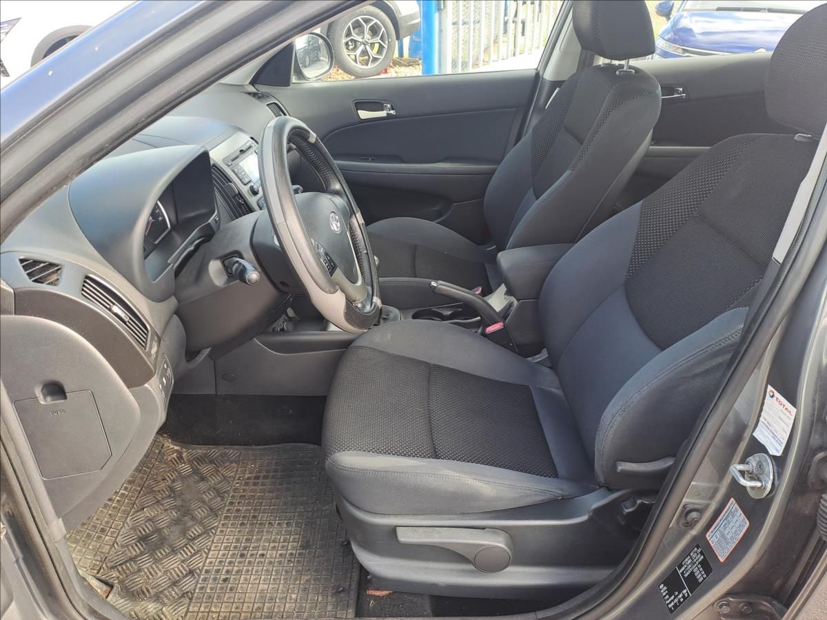 Hyundai i30, 1,6 CRD - fotka 5