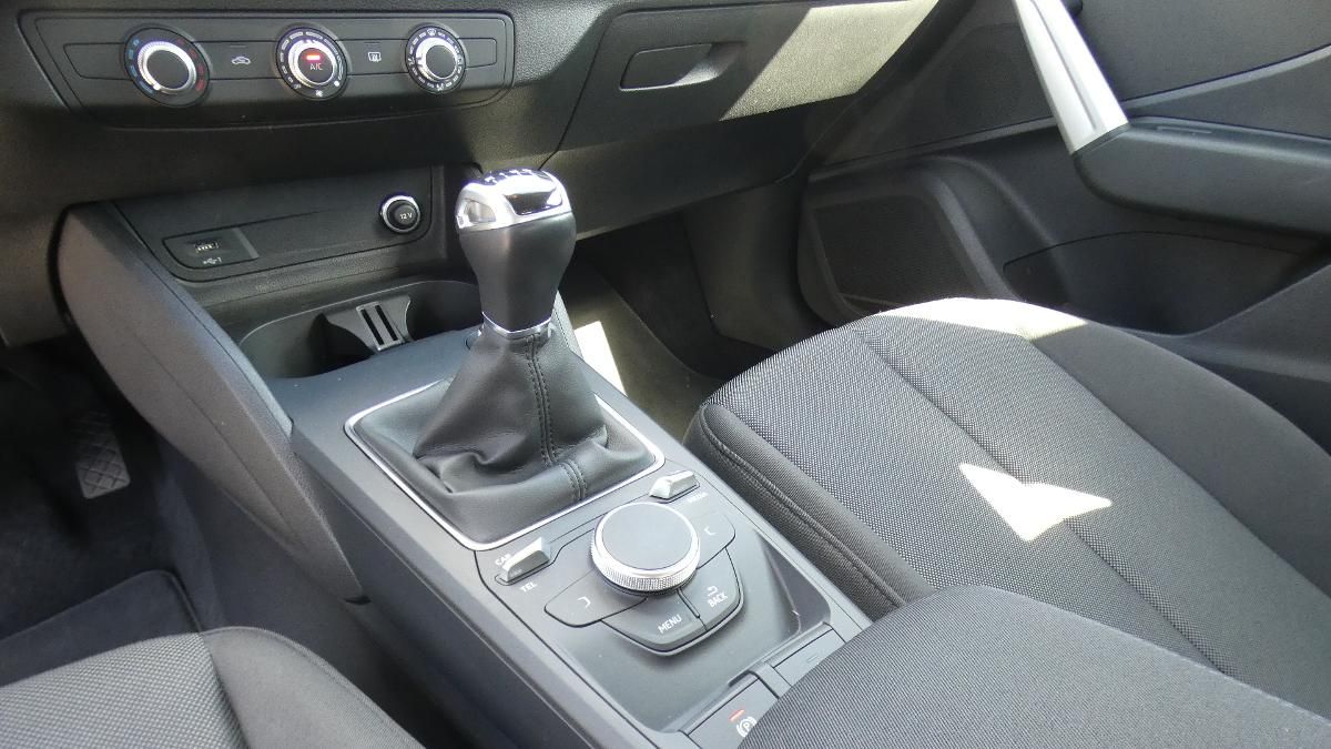 Audi Q2, 1,0 TFSI Advanced - fotka 6