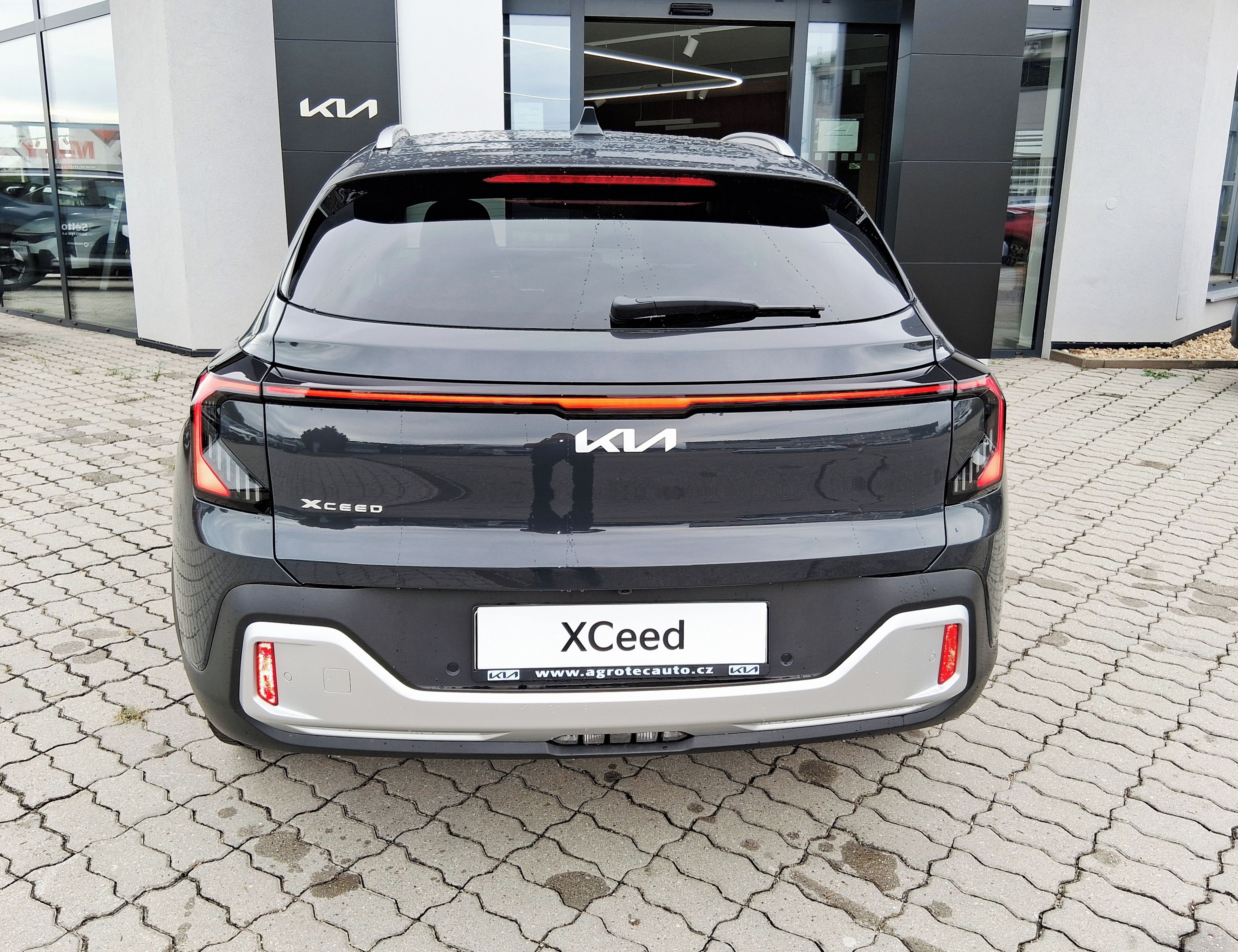 Kia XCee´d, 1,0 T-GDI 115k/85 kW Exclusive - fotka 4