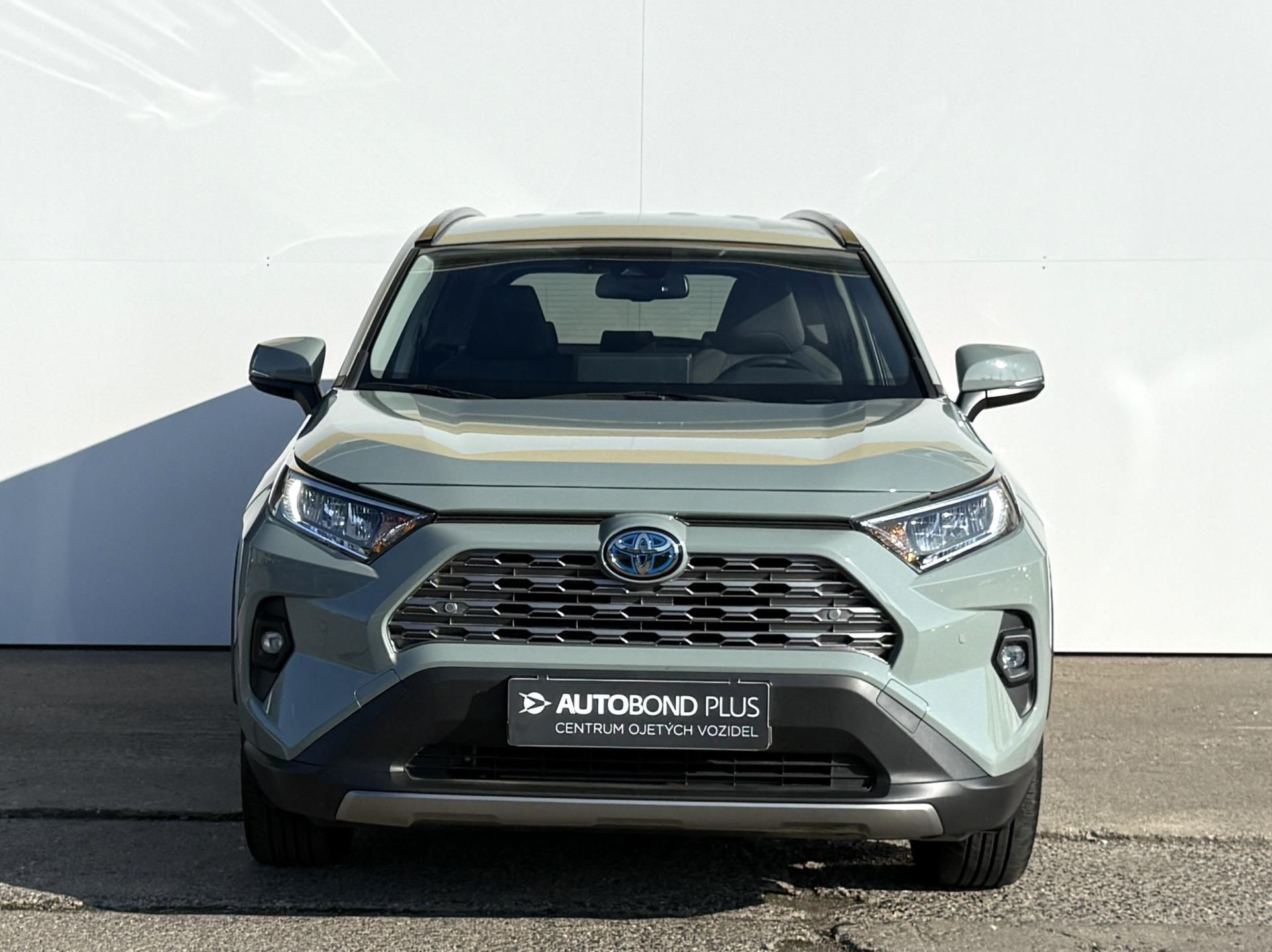 Toyota Rav4, 2.5 HSD e-CVT Comfort Style - fotka 4