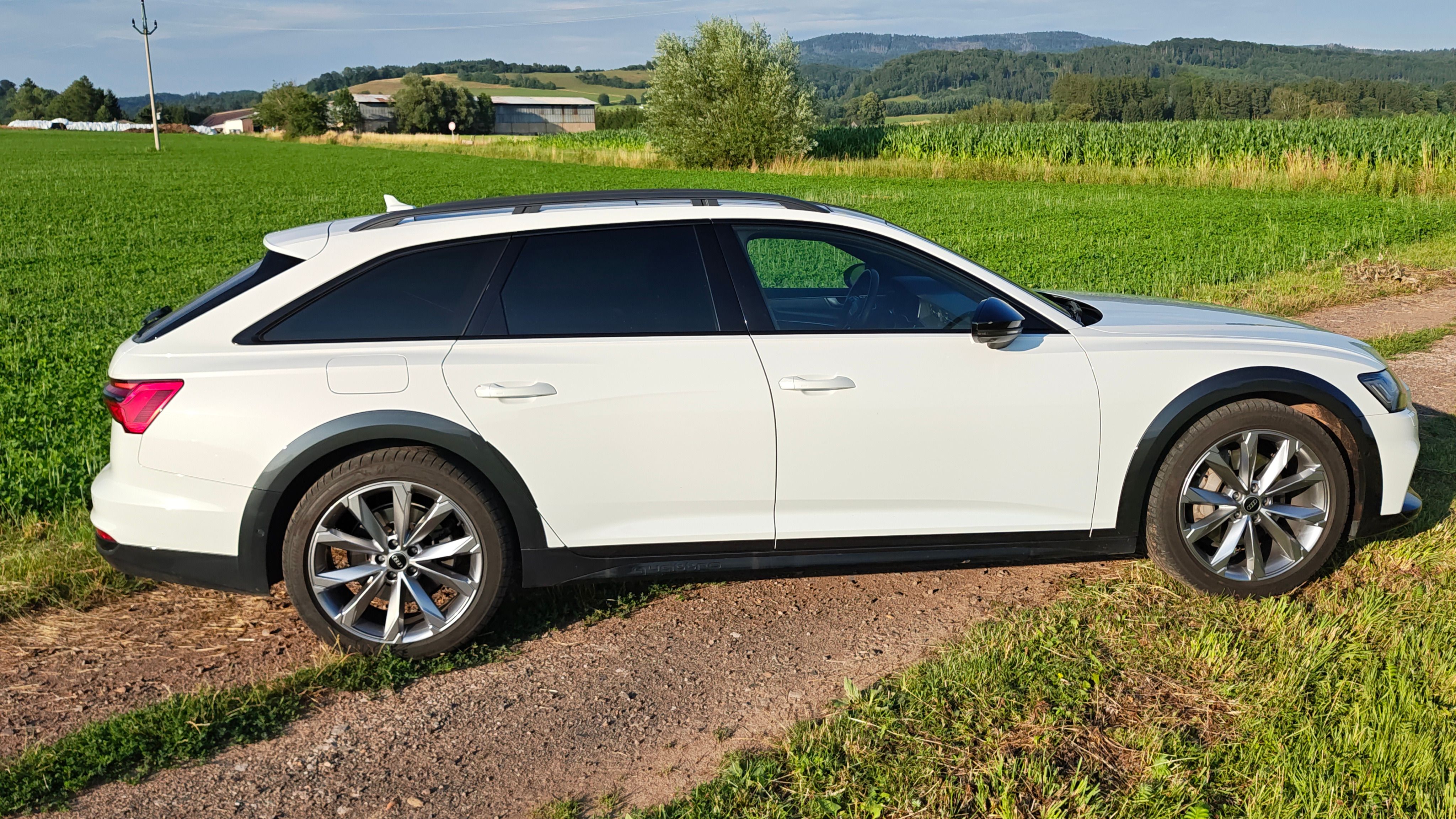 Audi A6 allroad, 50TDI, HD Matrix, tažné - fotka 5