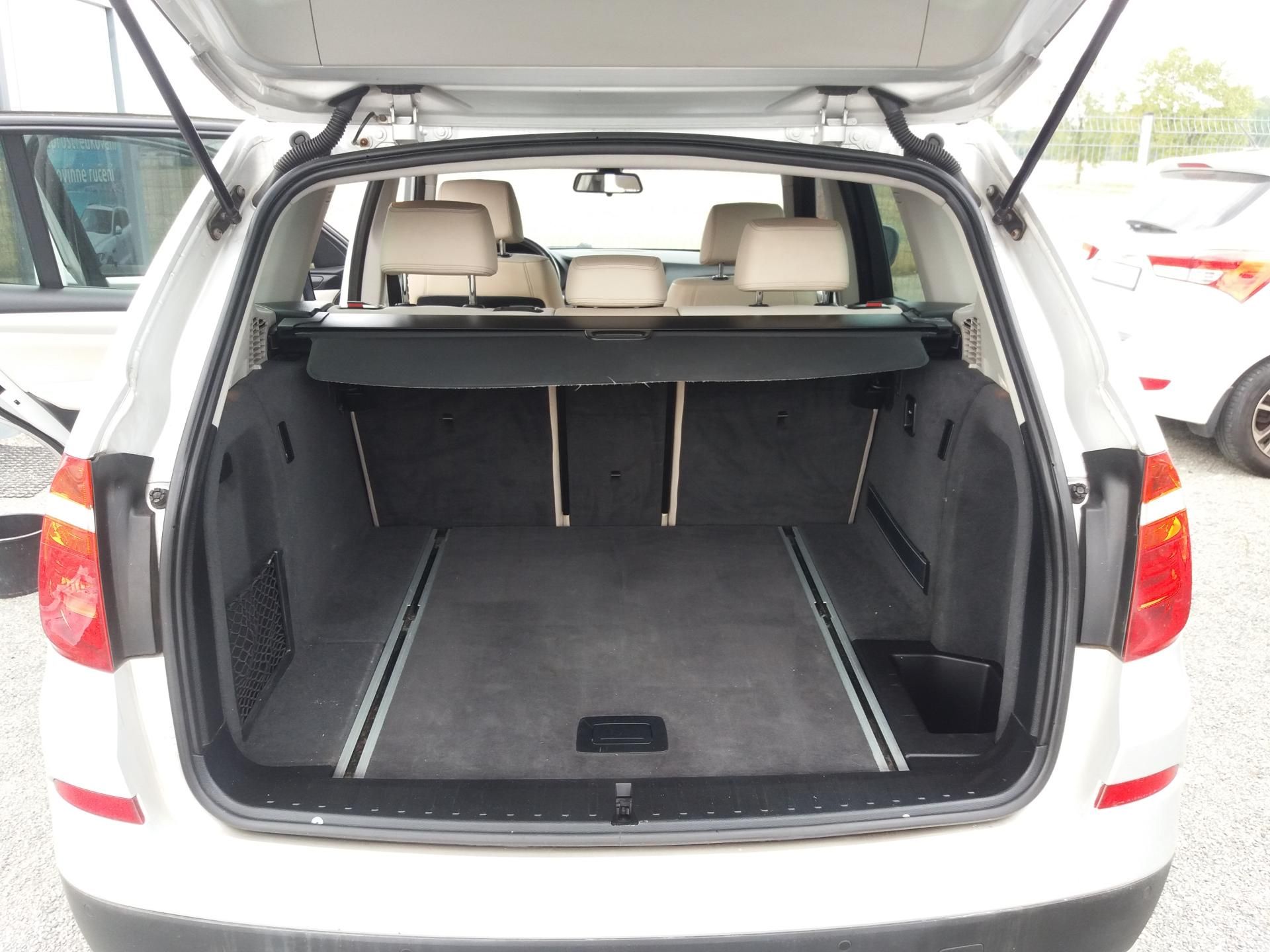 BMW X3, 2.0D,4X4,XENONY,PANORAMA,NAVI! - fotka 6