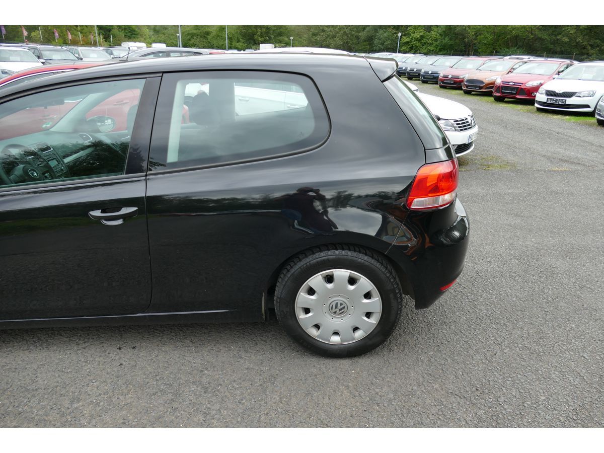 Volkswagen Golf, 1,6TDI 77KW DIGI-KLIMA - fotka 5