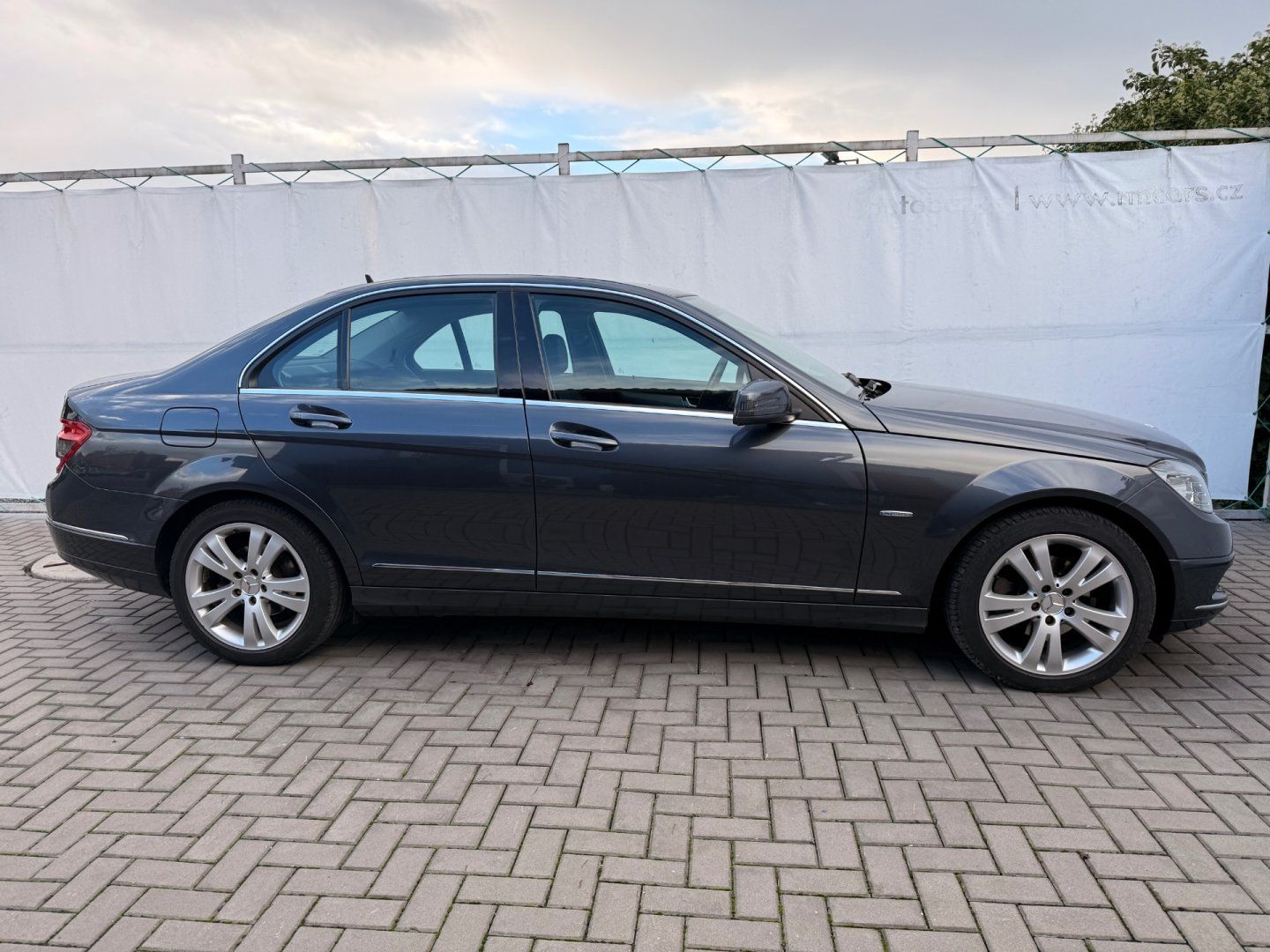 Mercedes-Benz Třídy C, 200 CDI 100kW *AVANTGARDE* - fotka 6