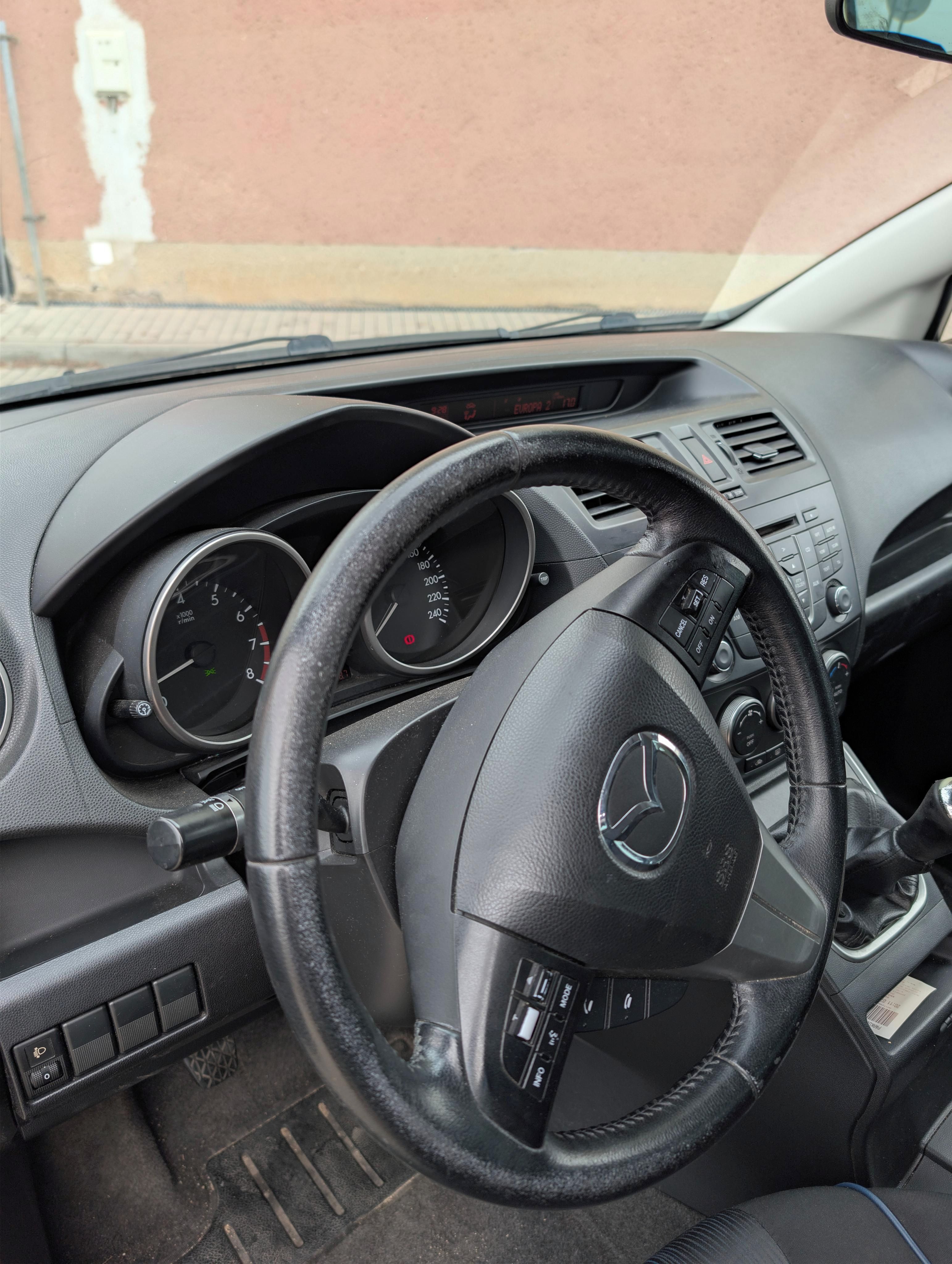 Mazda 5, Mazda 5, r.v. 2012, 2.0i 110kW - fotka 5