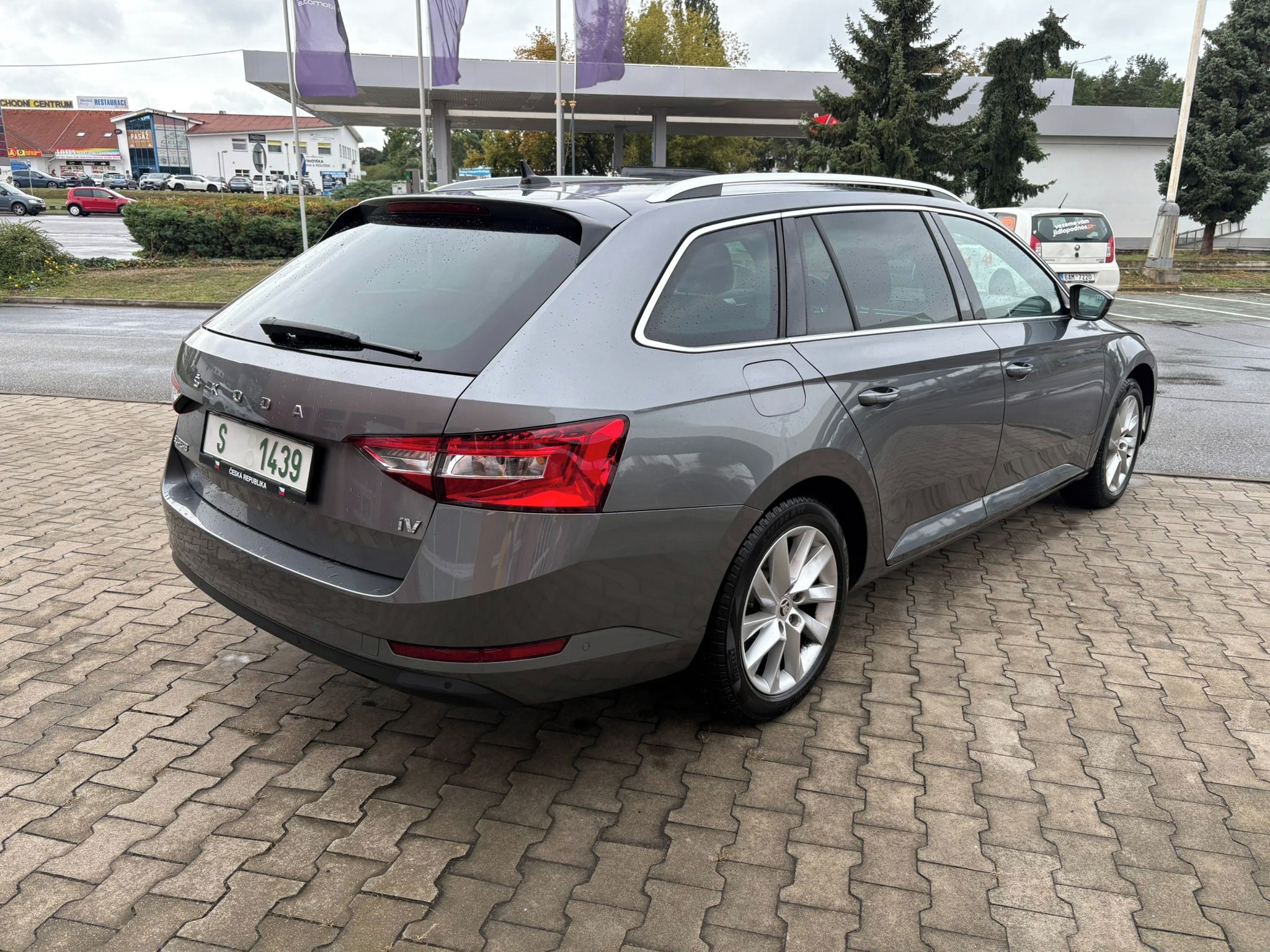 Škoda Superb, Combi 1.4 iV Hybrid - fotka 5