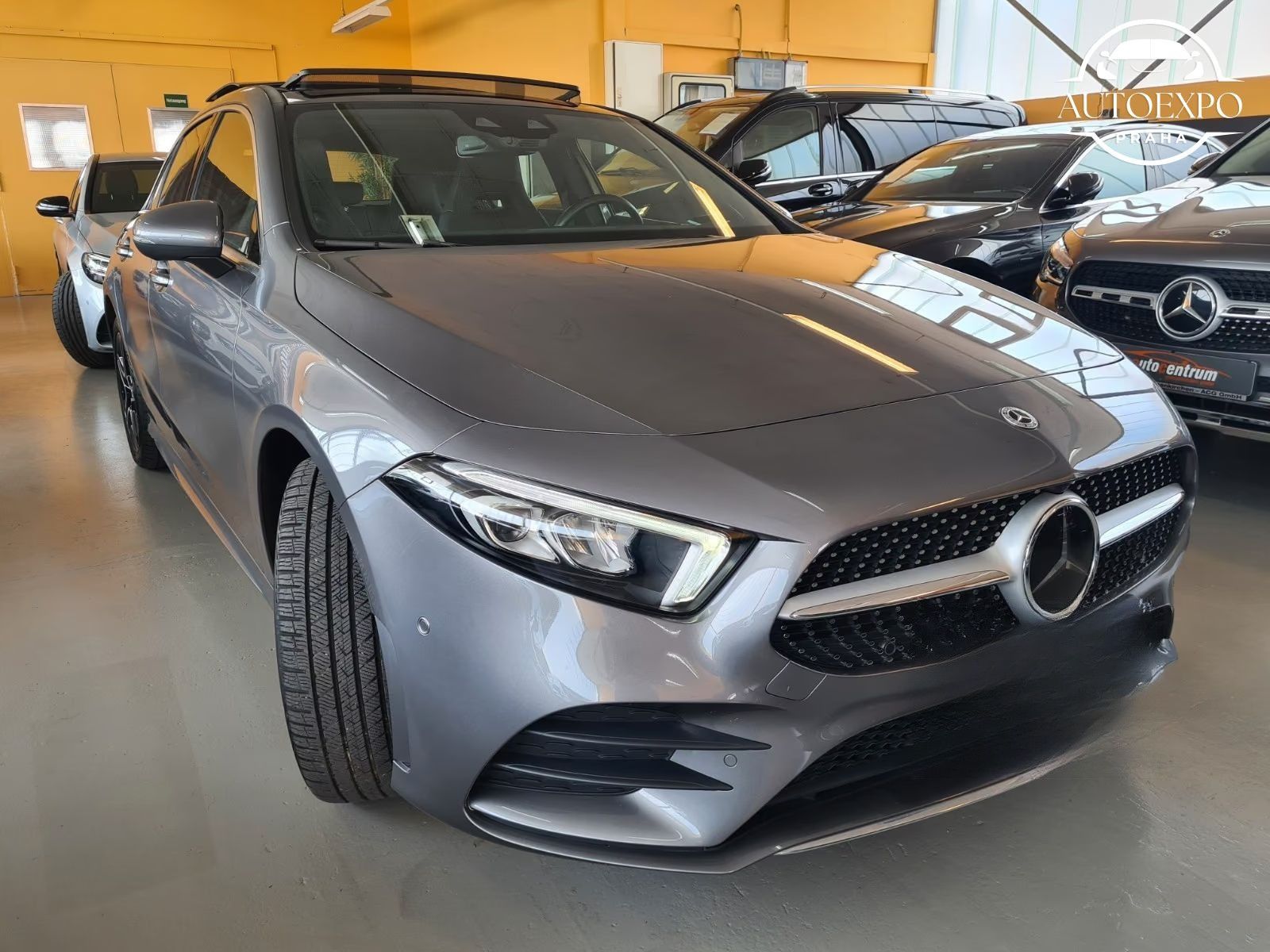 Mercedes-Benz Třídy A, 250e AMG*Panorama*KŮŽE* - fotka 3