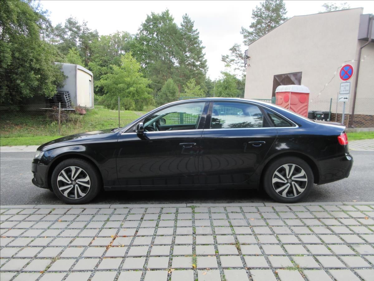Audi A4, 1,8 TFSi 88Kw, Xenon, VADA MOT - fotka 6