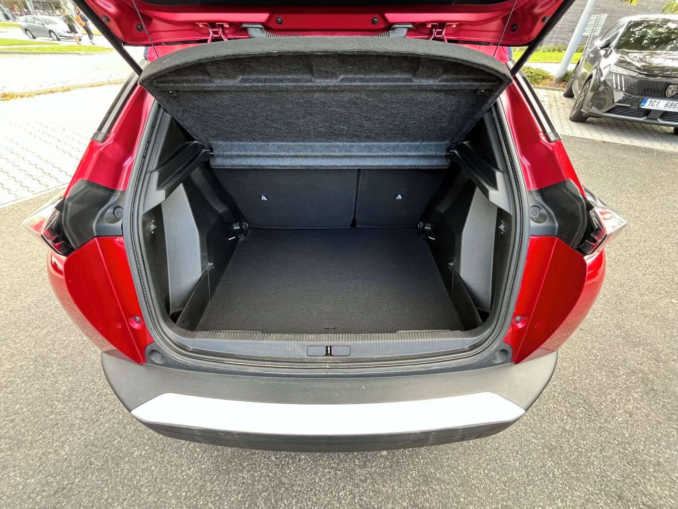 Peugeot 2008, GT 1.5 BlueHDi 96 kW - fotka 6