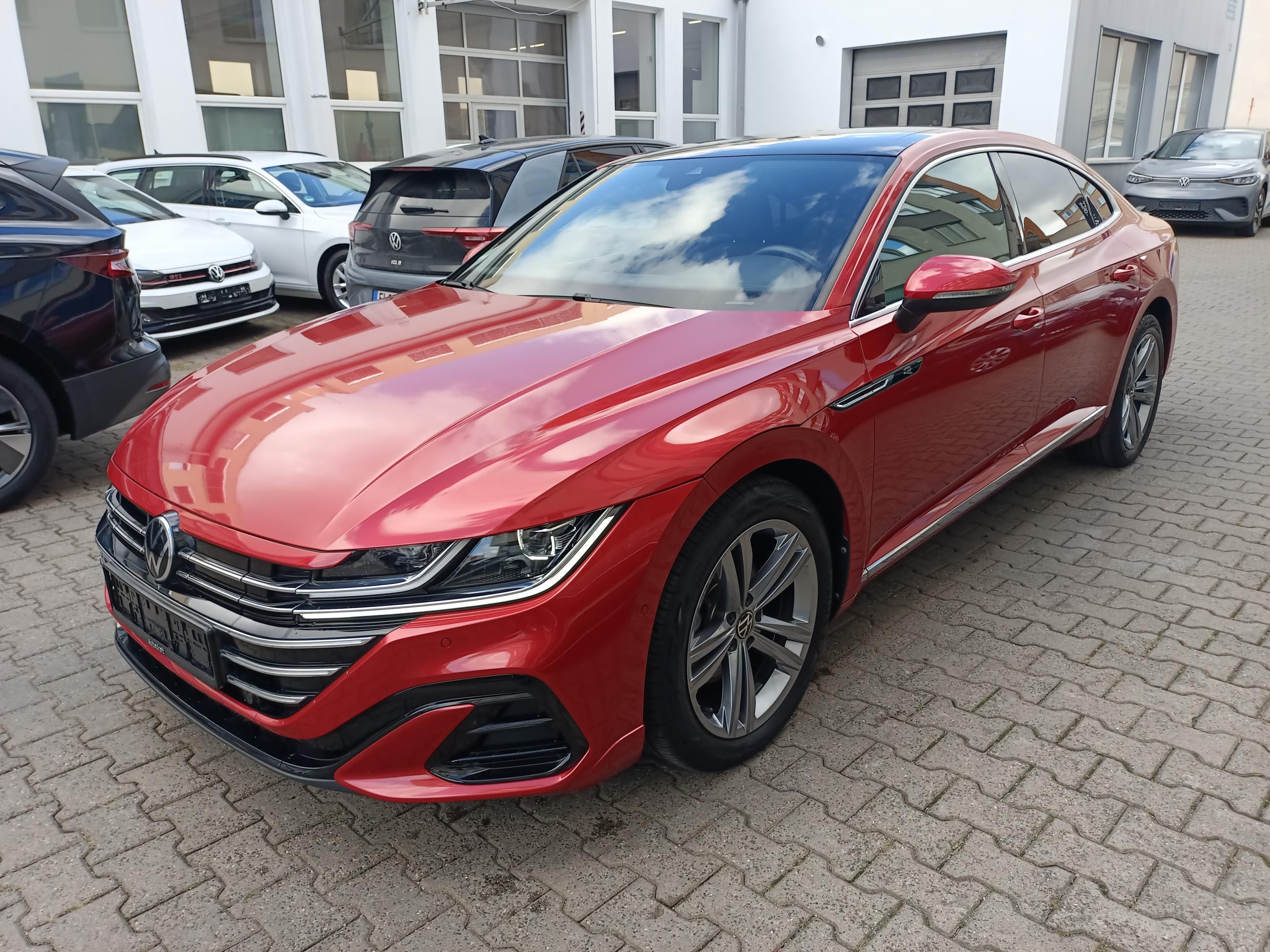 Volkswagen Arteon, R-Line 1.4 TSI eHybrid 160kW - fotka 4