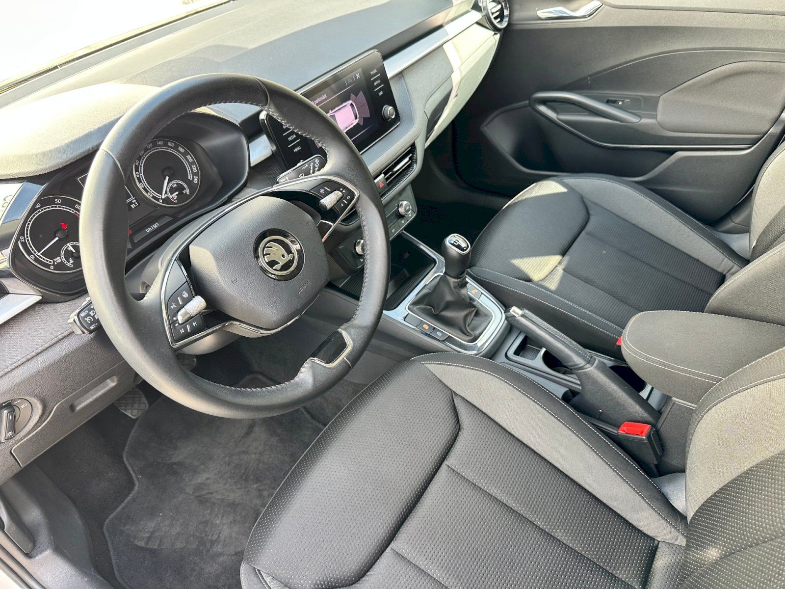 Škoda Fabia, 1.0 TSI 70kW Ambition Plus - fotka 6