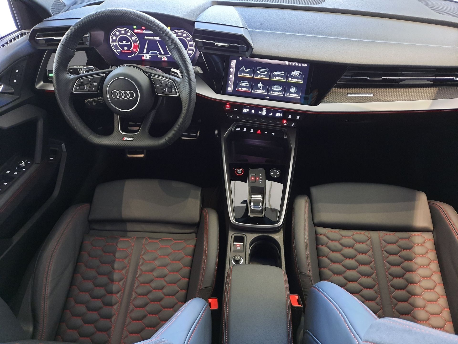 Audi RS3, Sportback 2.5 TFSI quattro (29 - fotka 5