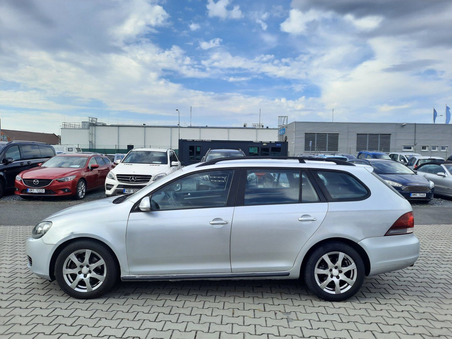 Volkswagen Golf, 1.6 TDi 77kW *AUTOKLIMA*VÝHŘEV - fotka 5