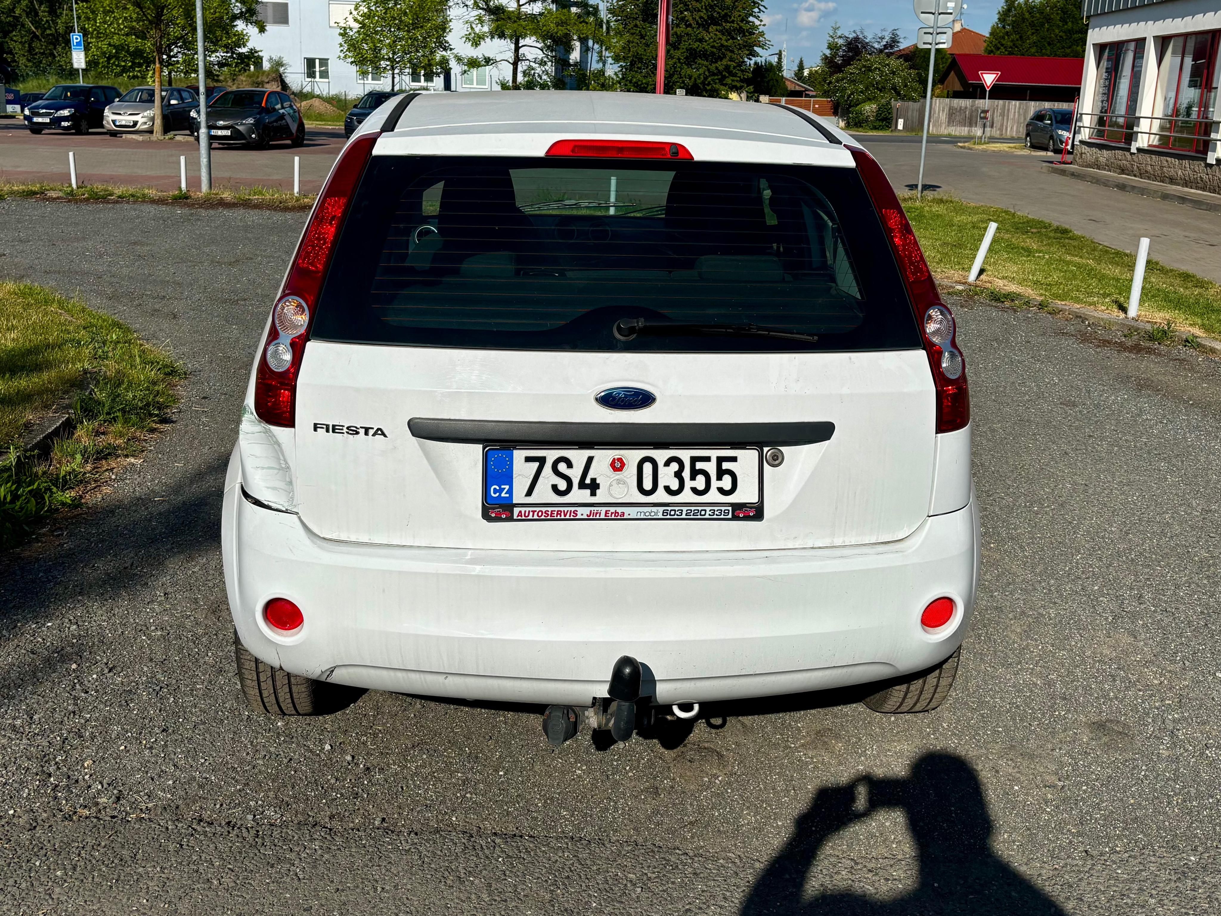 Ford Fiesta, 1.3 51 kW - fotka 5