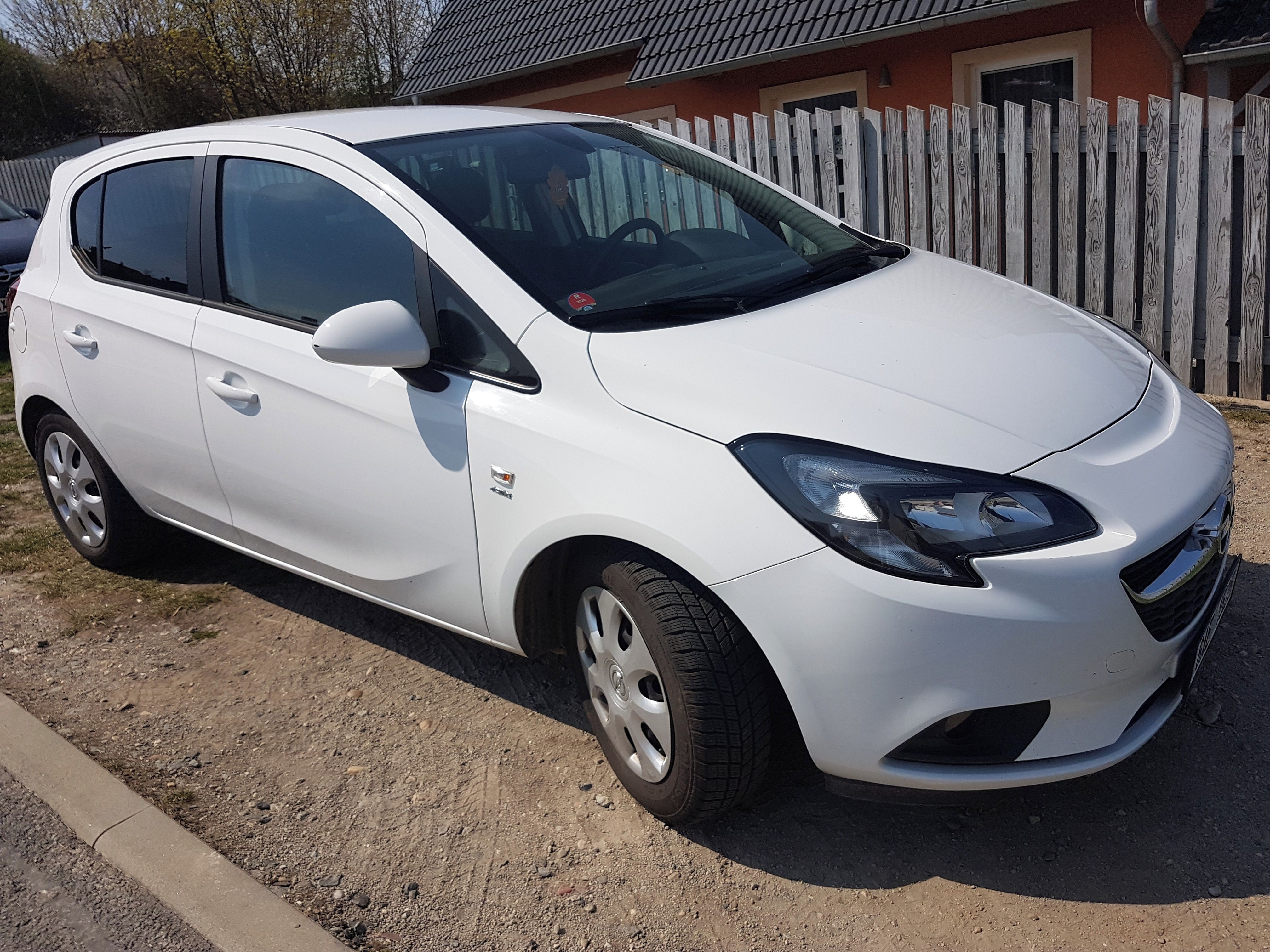 Opel Corsa, 1.4i Klima, TOP STAV - fotka 3