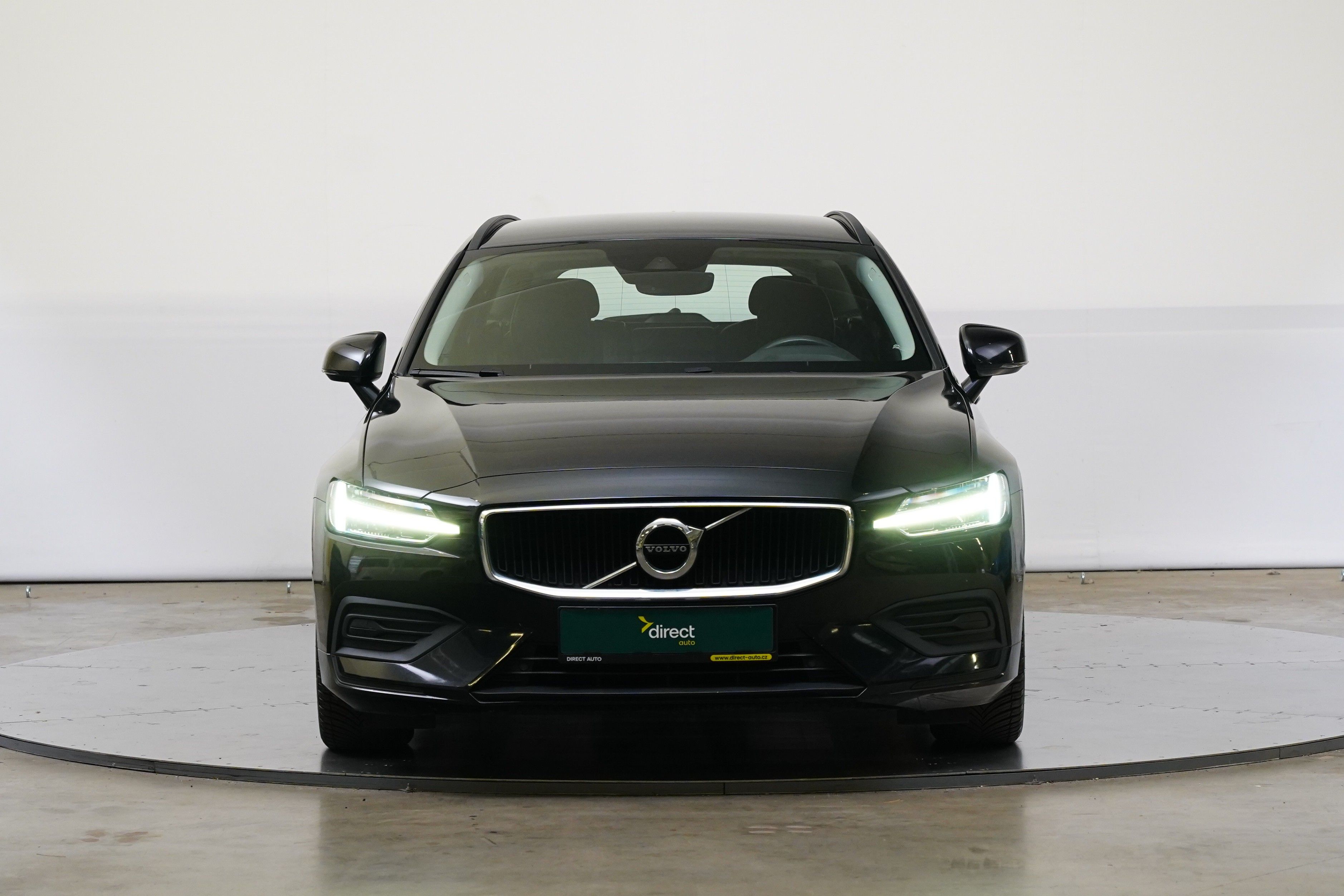 Volvo V60, 2.0 D3 110 kW Momentum - fotka 4
