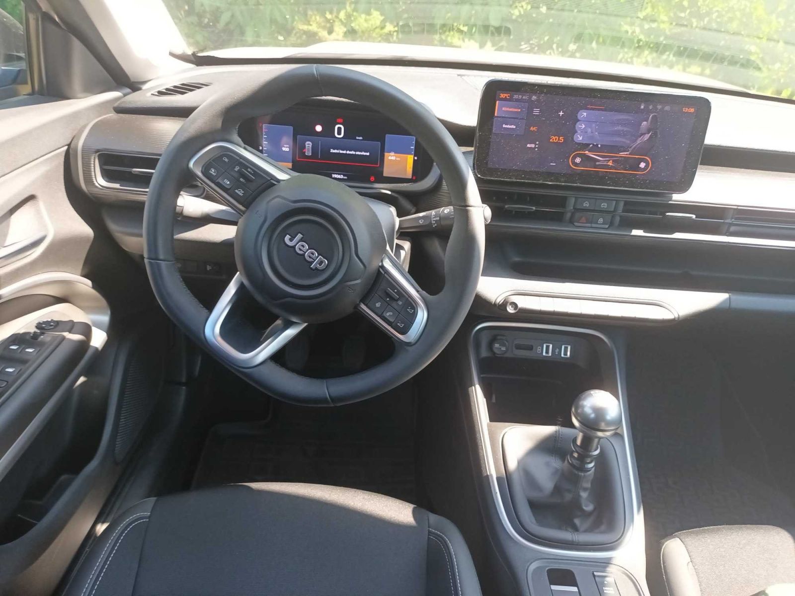 Jeep Avenger, 1.2 Turbo, Altitude - fotka 3