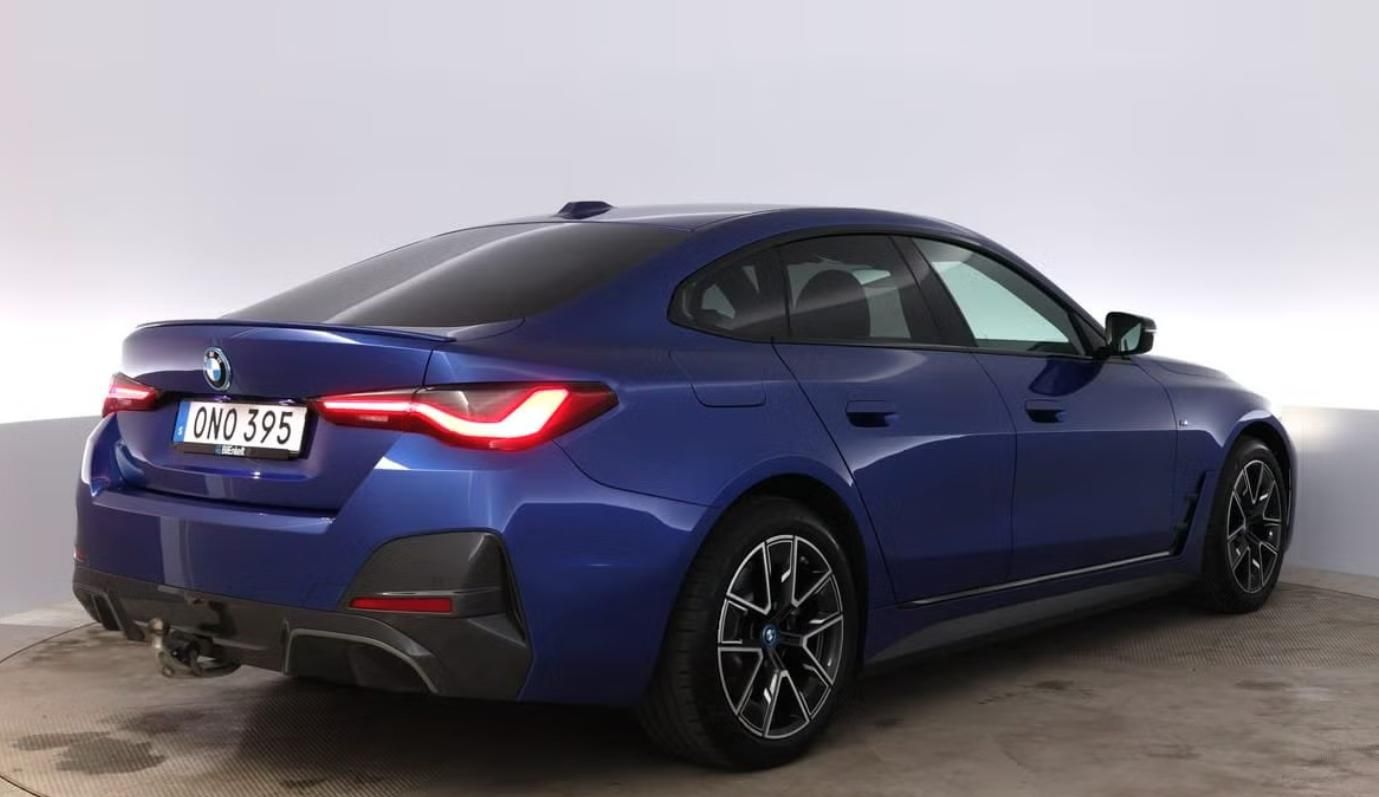 BMW i4, eDrive40 GC Tažné Ambient Kam - fotka 4